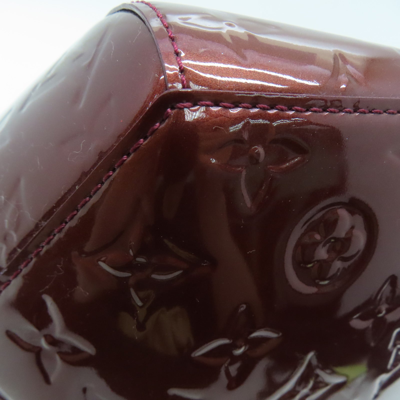 LOUIS VUITTON 【Sharp Discount】Vernis Sherwood GM Gold Buckle Hand Bag Wine Red