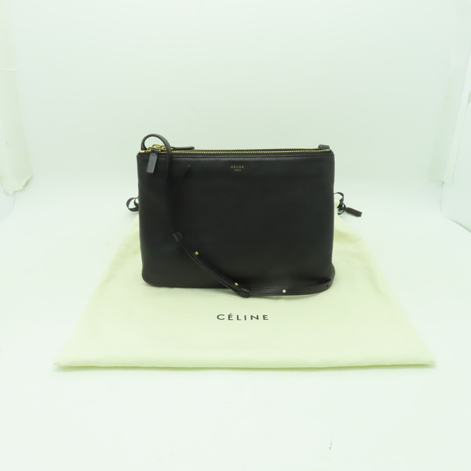 CELINE 羊皮皮革Trio金扣肩背袋黒色