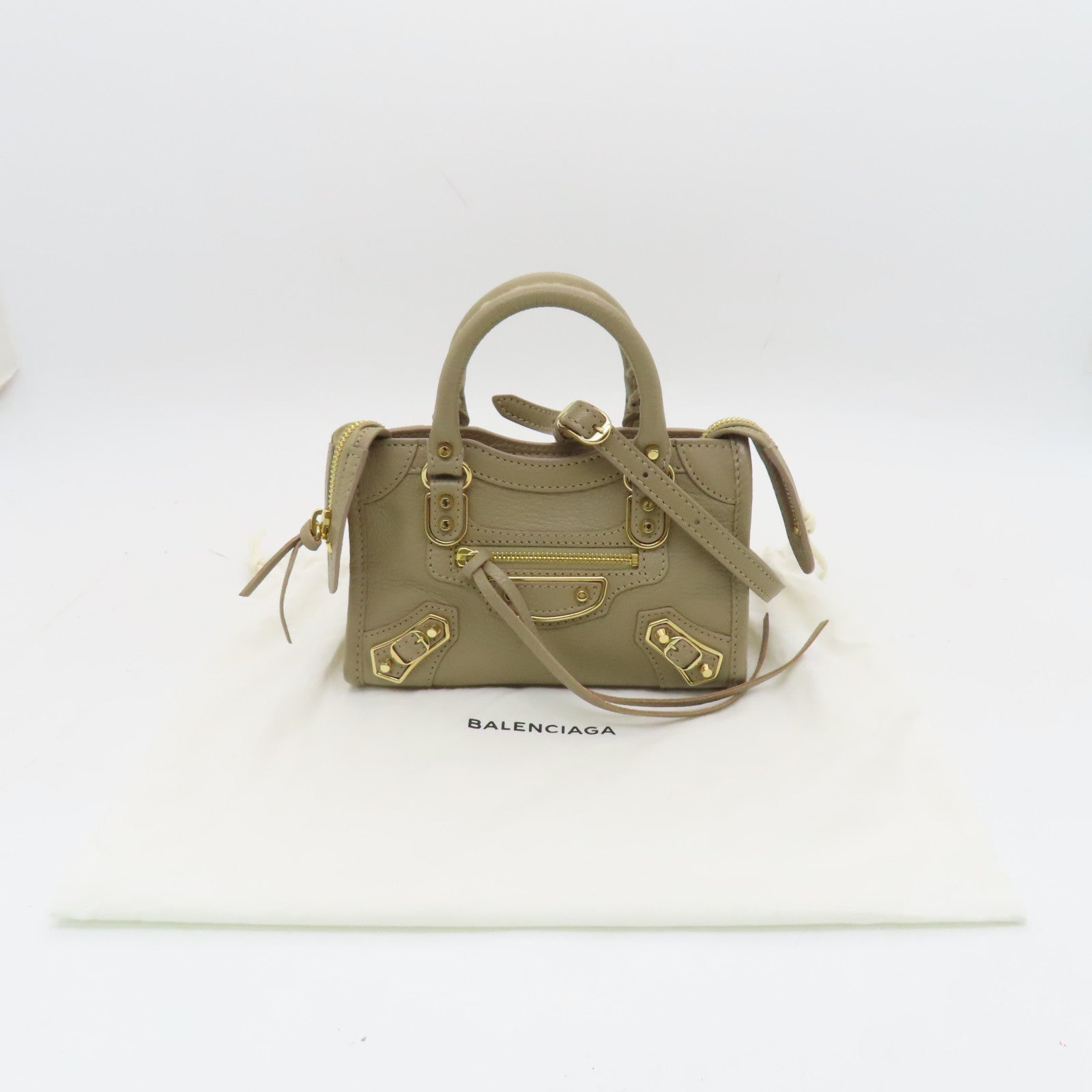 BALENCIAGA 牛皮皮革Nano City金扣手挽肩背两用袋杏色