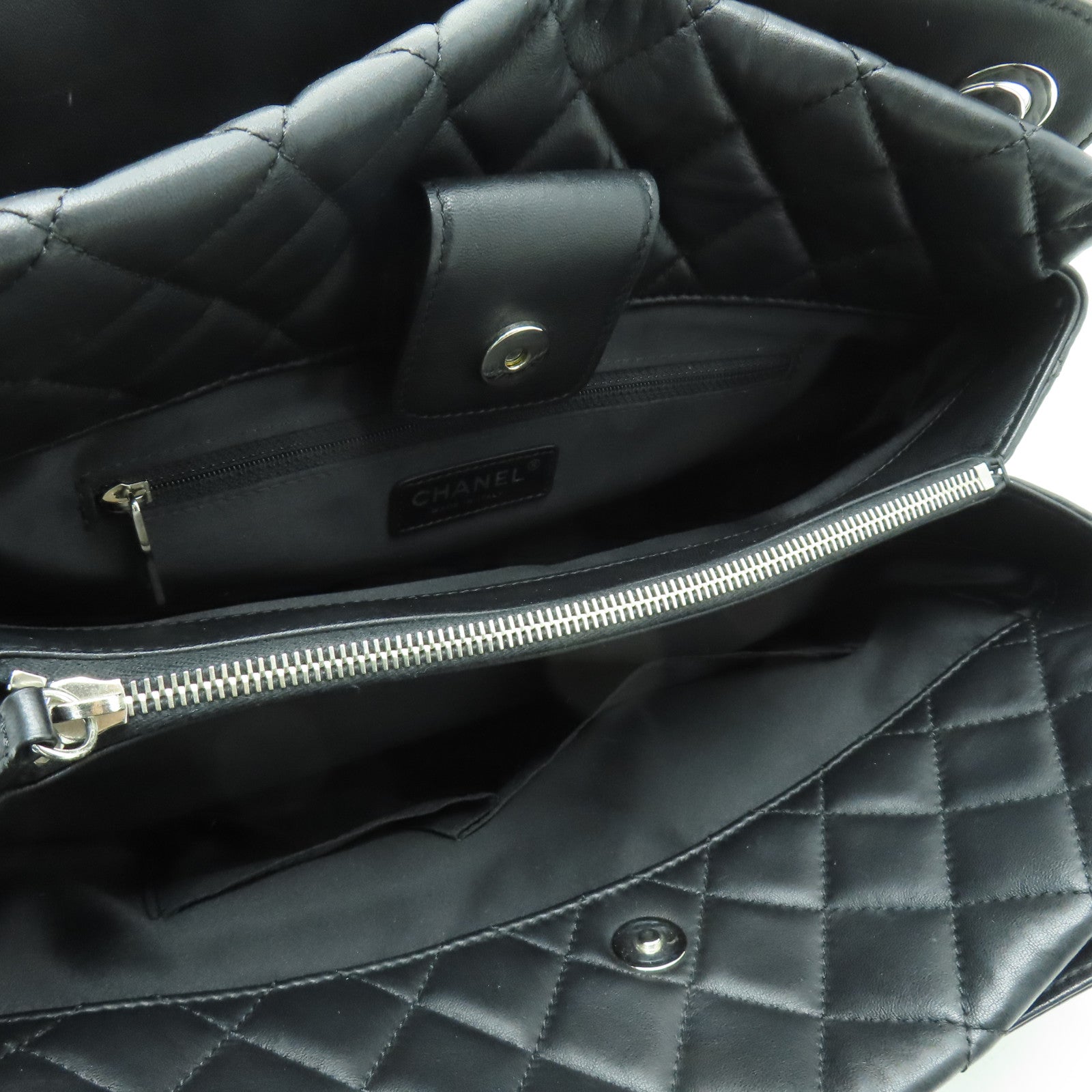 CHANEL 菱格牛皮皮革Chain Shoulder銀扣鏈帶肩背袋黑色
