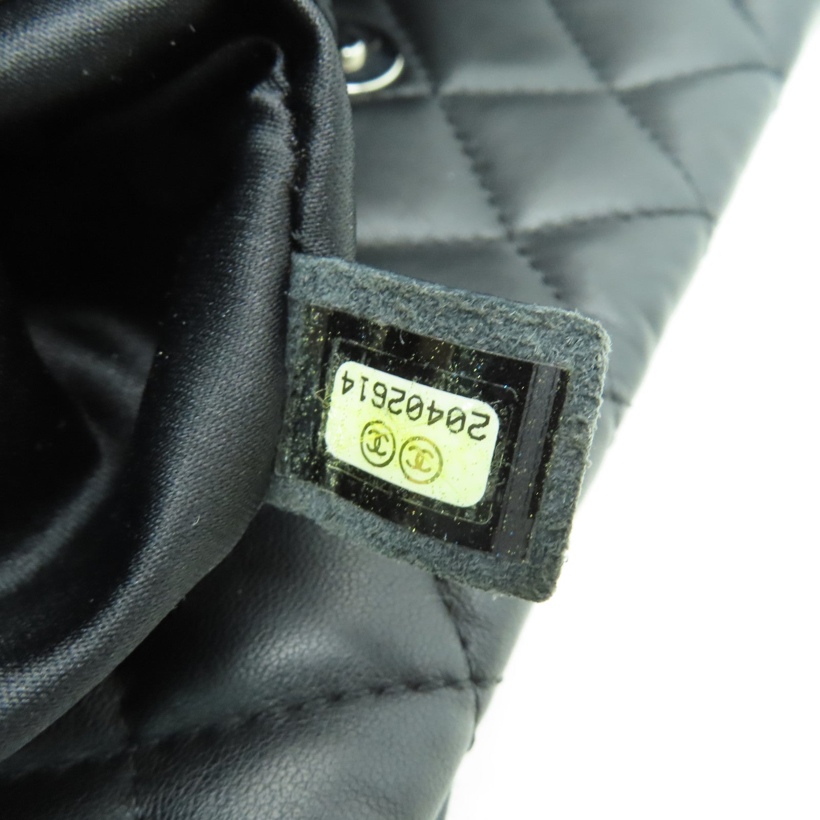 CHANEL 菱格牛皮皮革Chain Shoulder銀扣鏈帶肩背袋黑色