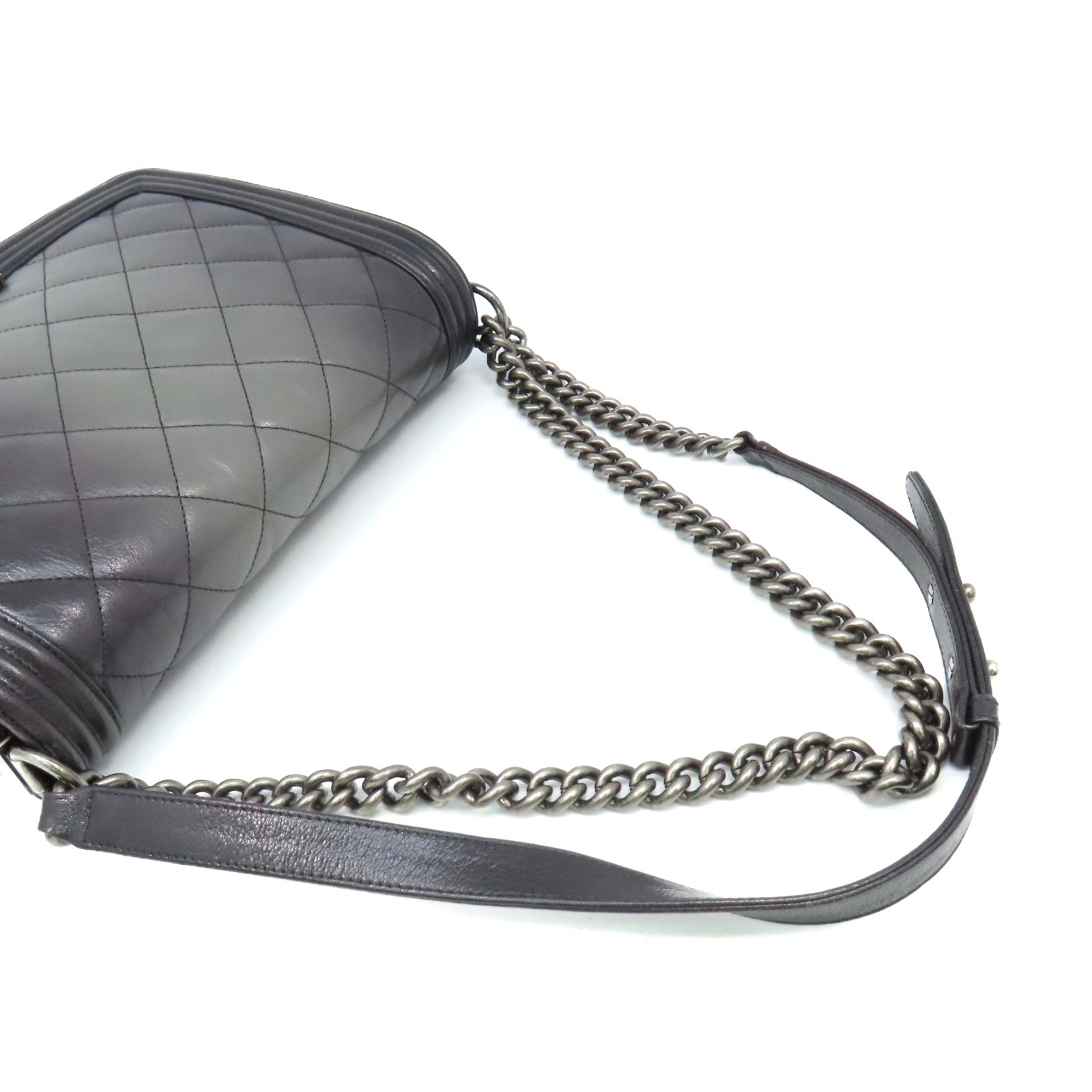 CHANEL 菱格牛皮皮革Boy Chanel 30cm Chain Shoulder Bag銀扣鏈帶肩背袋碳灰色