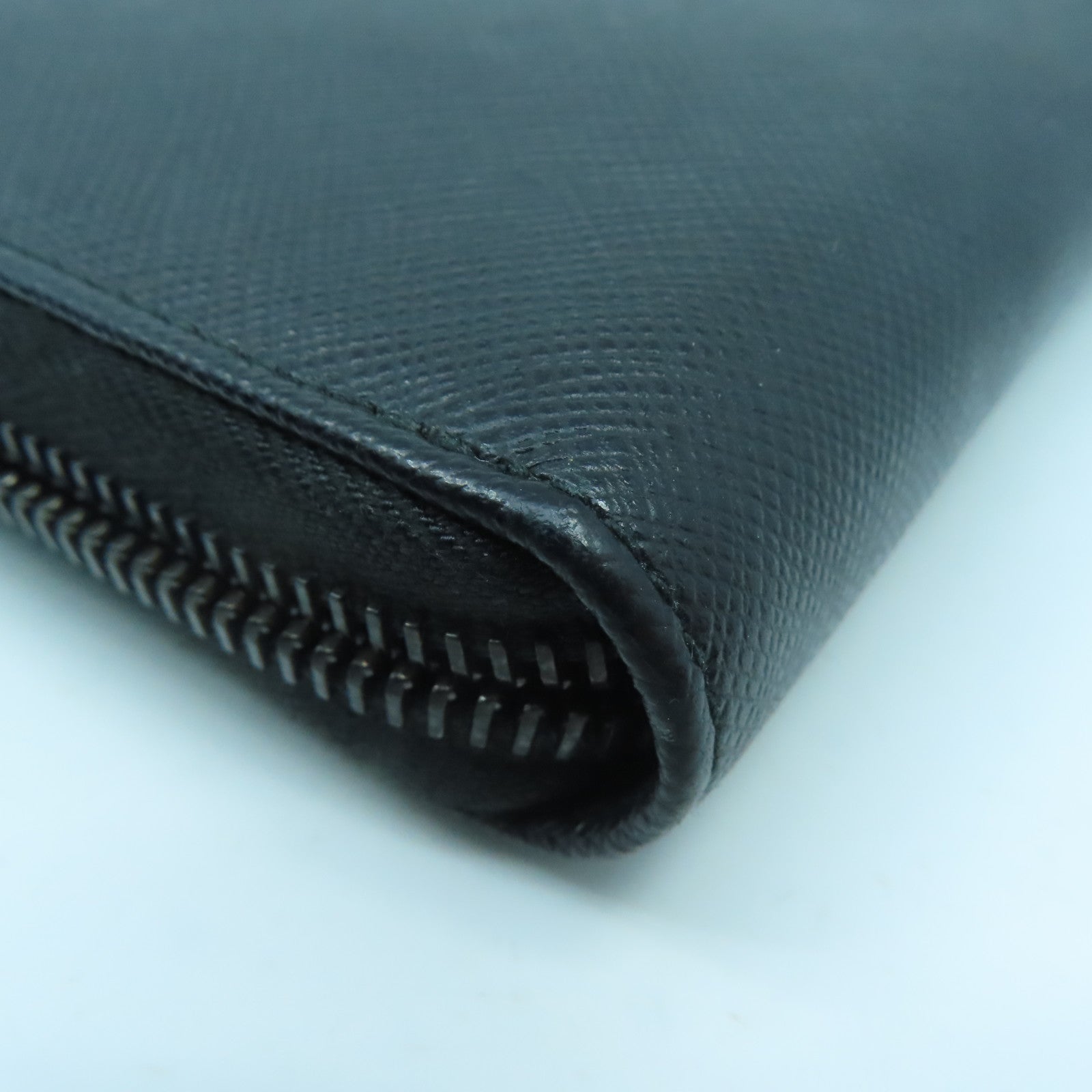 PRADA cowhide leather Long wallet silver buckle long wallet black