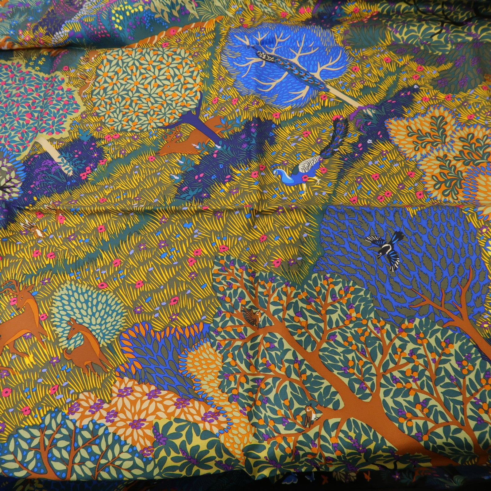 HERMES 絲質Scarf絲巾黒色/彩色