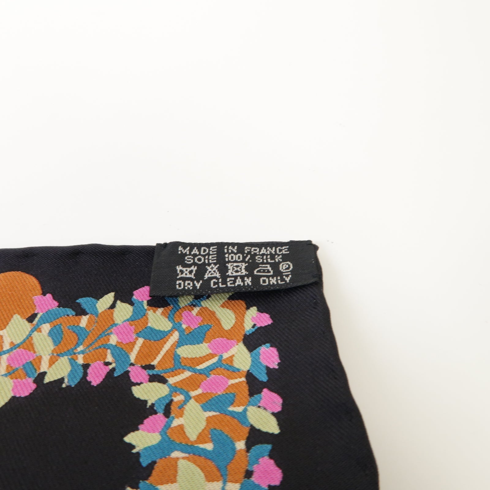 HERMES 絲質Scarf絲巾黒色/彩色