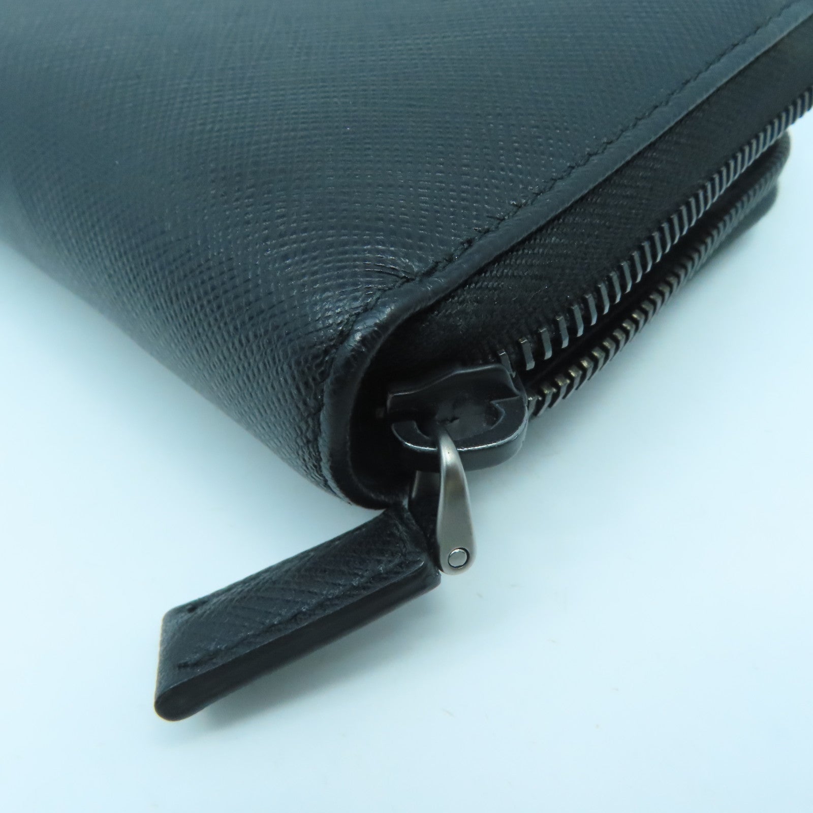 PRADA cowhide leather Long wallet silver buckle long wallet black