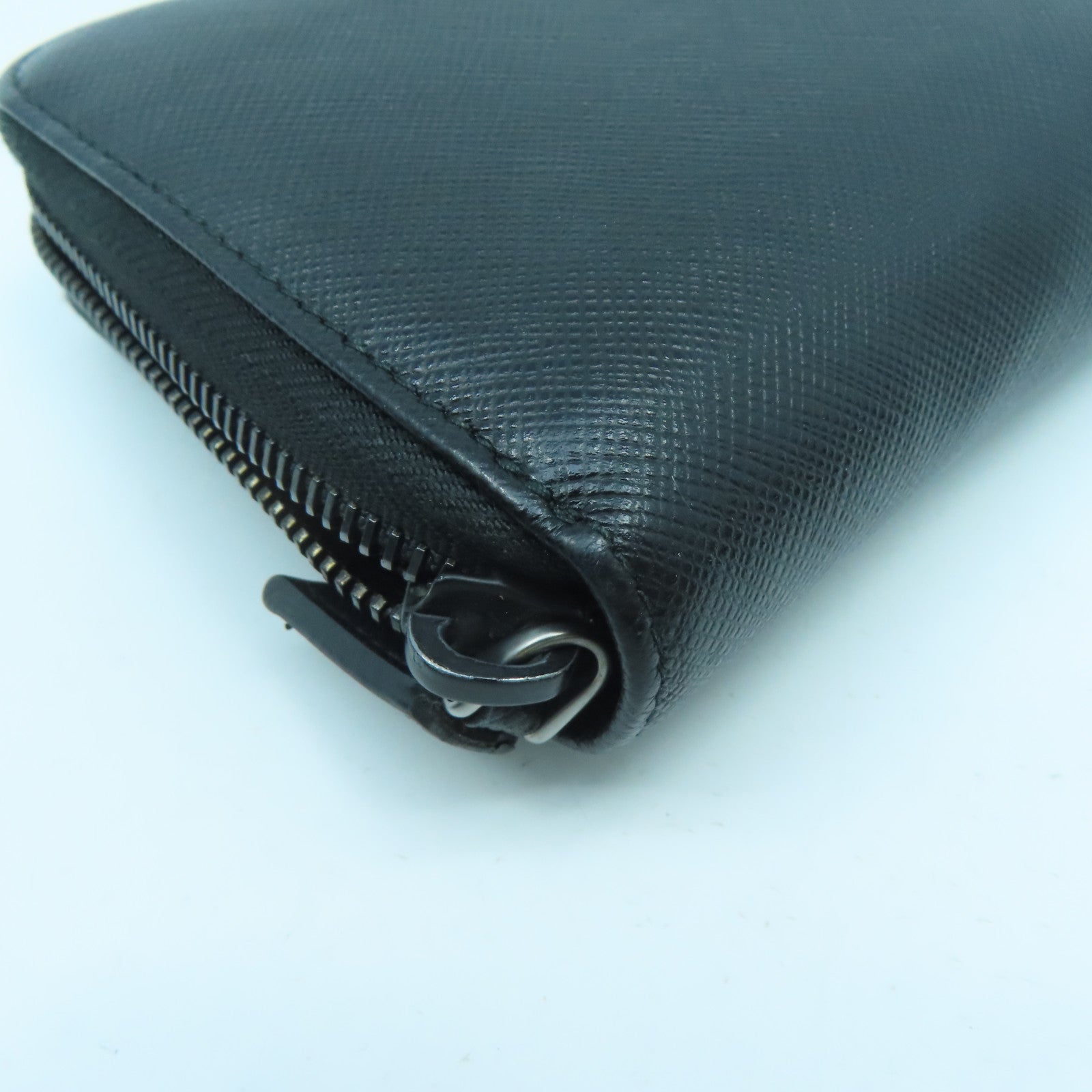 PRADA cowhide leather Long wallet silver buckle long wallet black