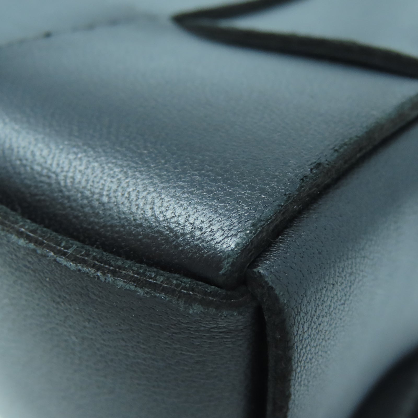 BOTTEGA VENETA 羊皮皮革Cassette銀扣肩背袋黑色