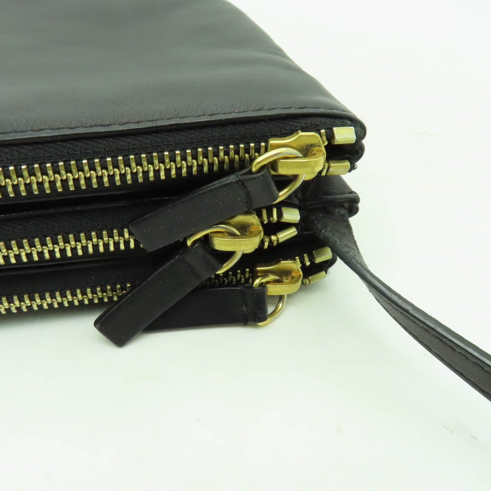 CELINE 羊皮皮革Trio金扣肩背袋黒色