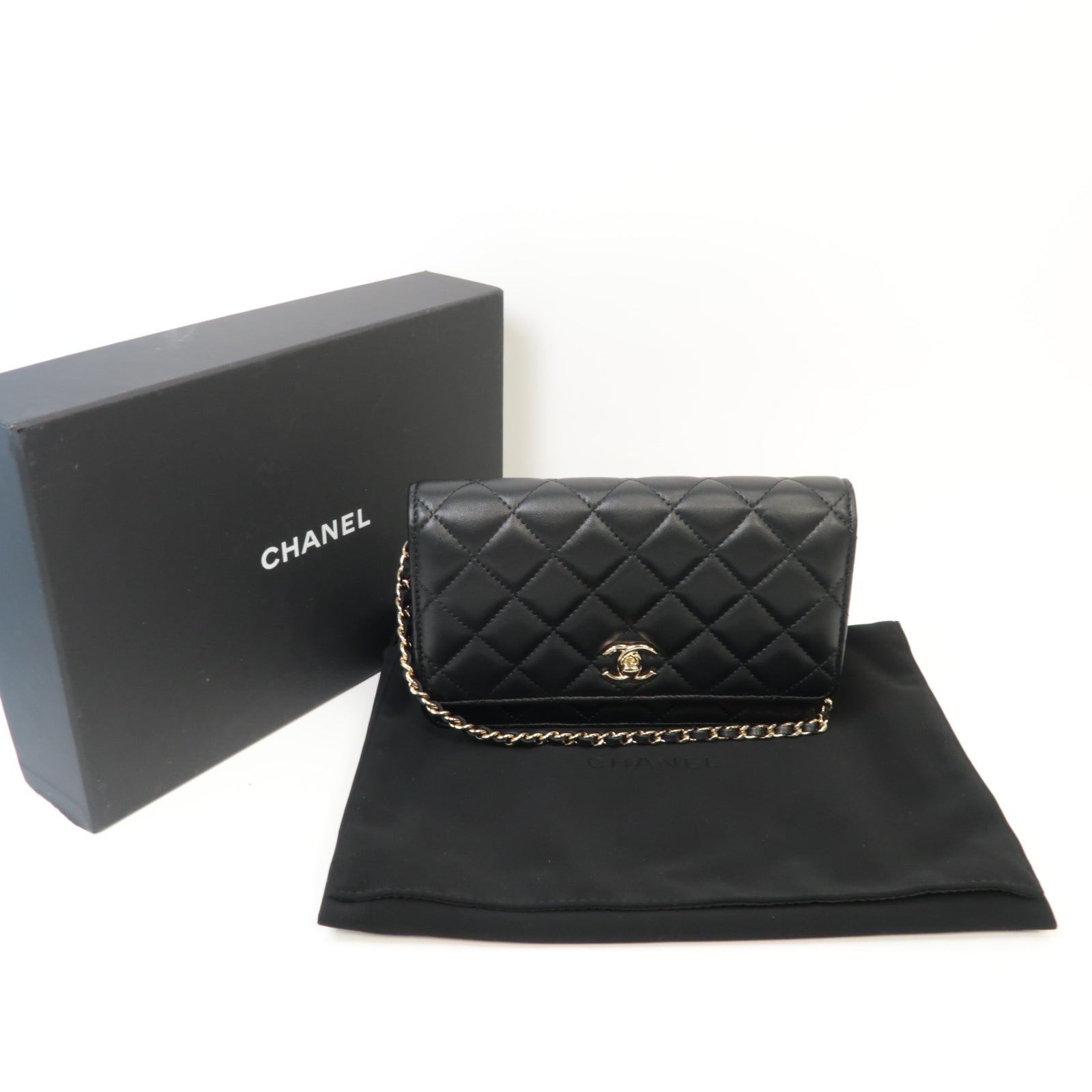 CHANEL 菱格羊皮皮革Wallet On Chain金扣鏈帶肩背袋黑色