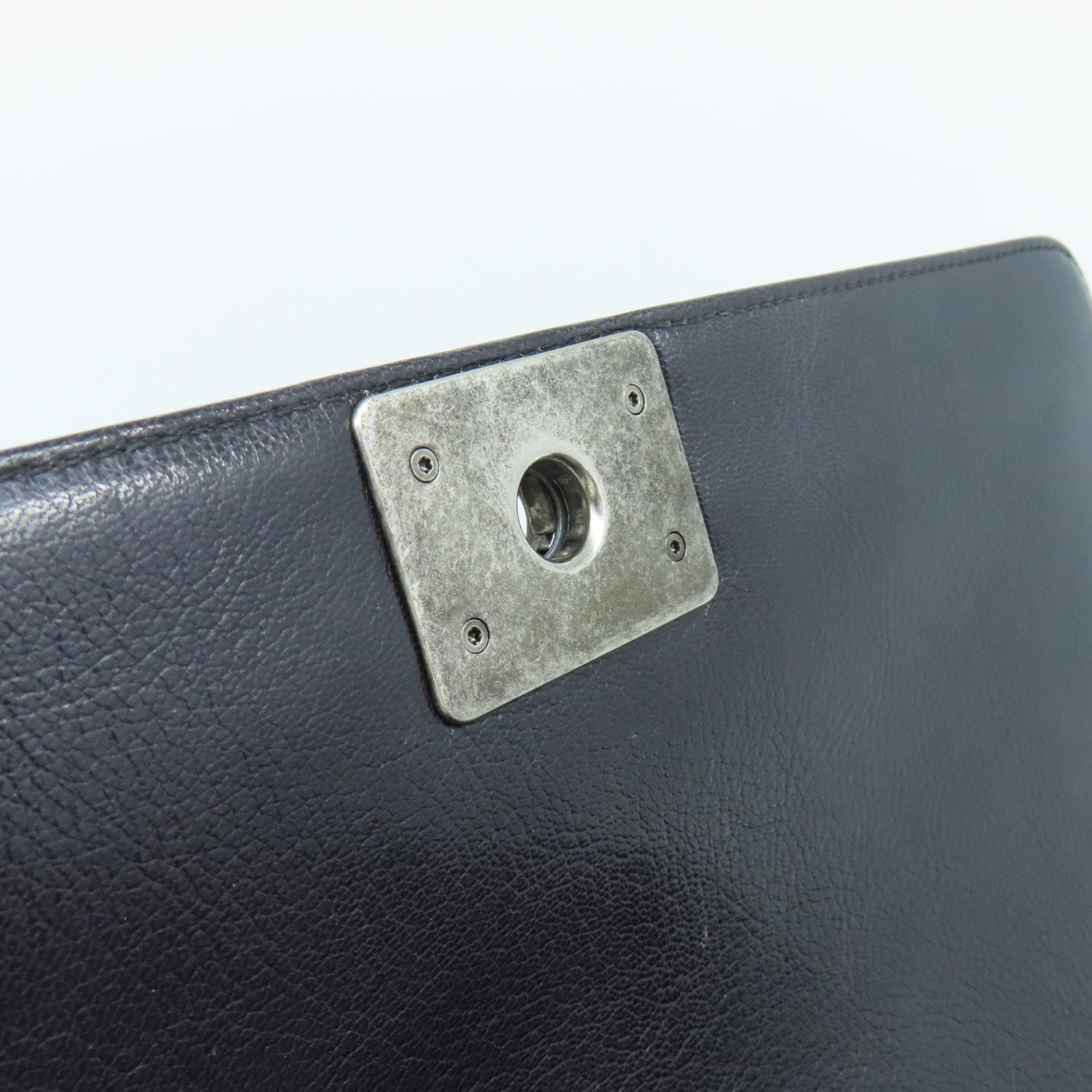 CHANEL 菱格牛皮皮革Boy Chanel 30cm Chain Shoulder Bag銀扣鏈帶肩背袋碳灰色
