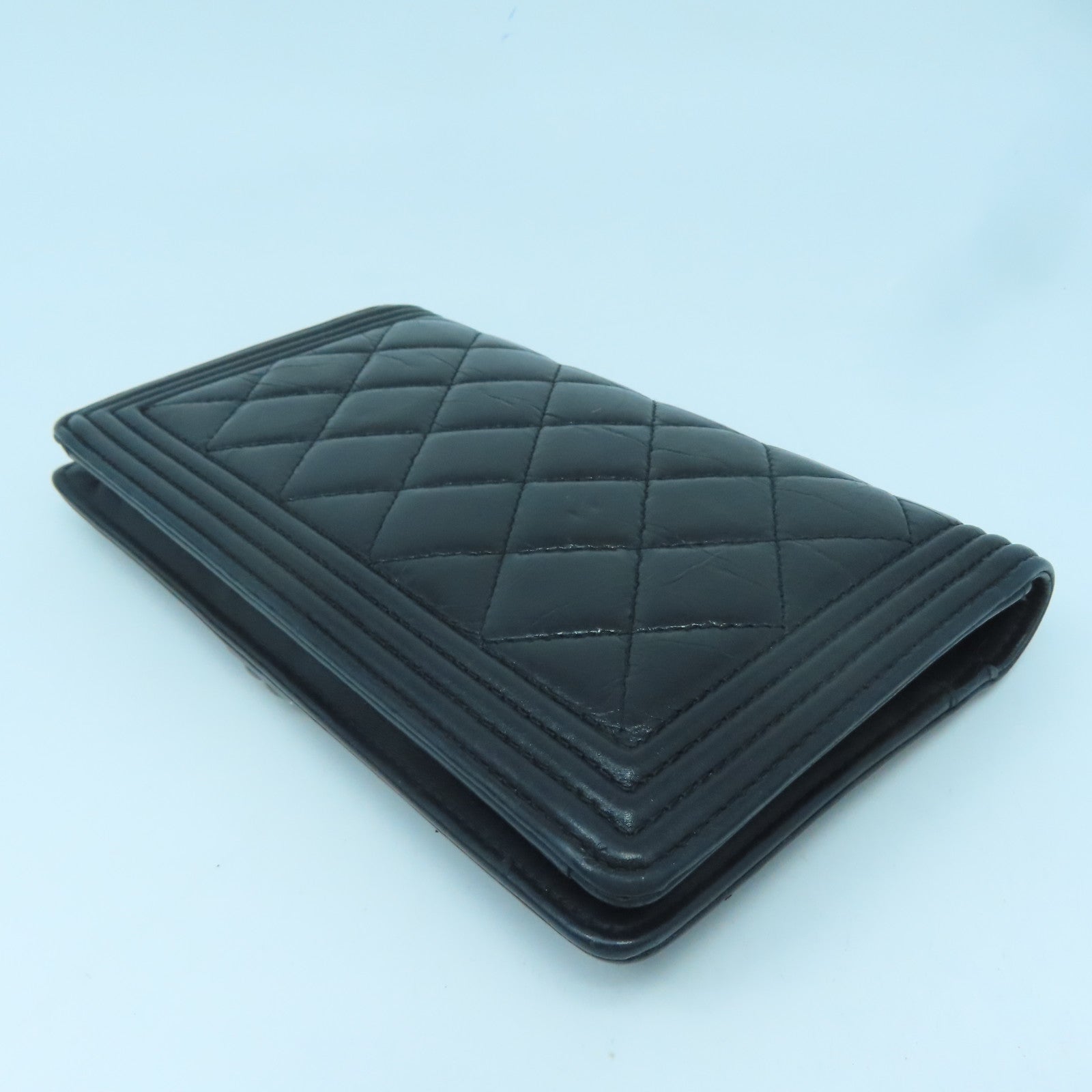 CHANEL diamond patent leather Boy Long Wallet silver buckle long wallet black
