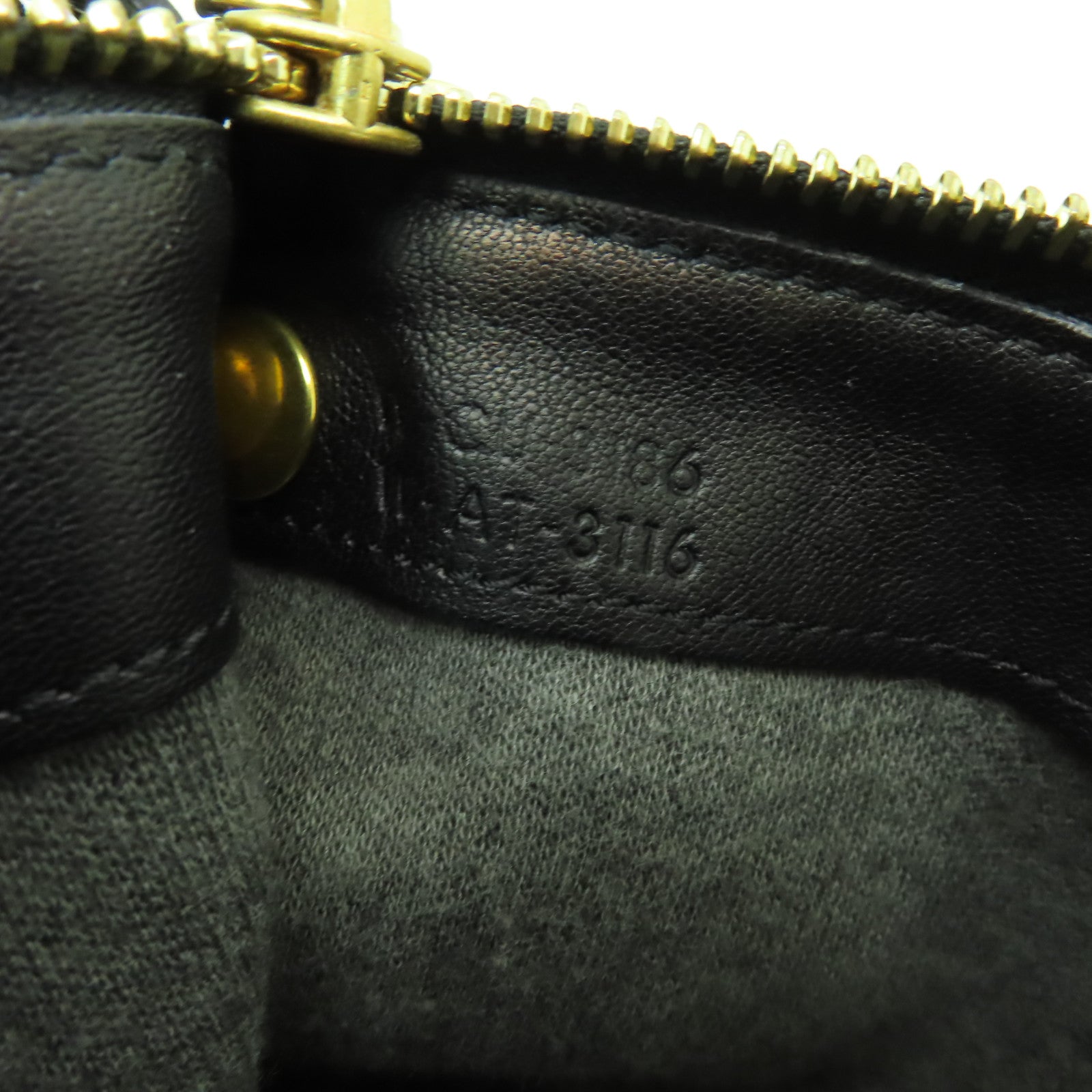 CELINE 羊皮皮革Trio金扣肩背袋黒色