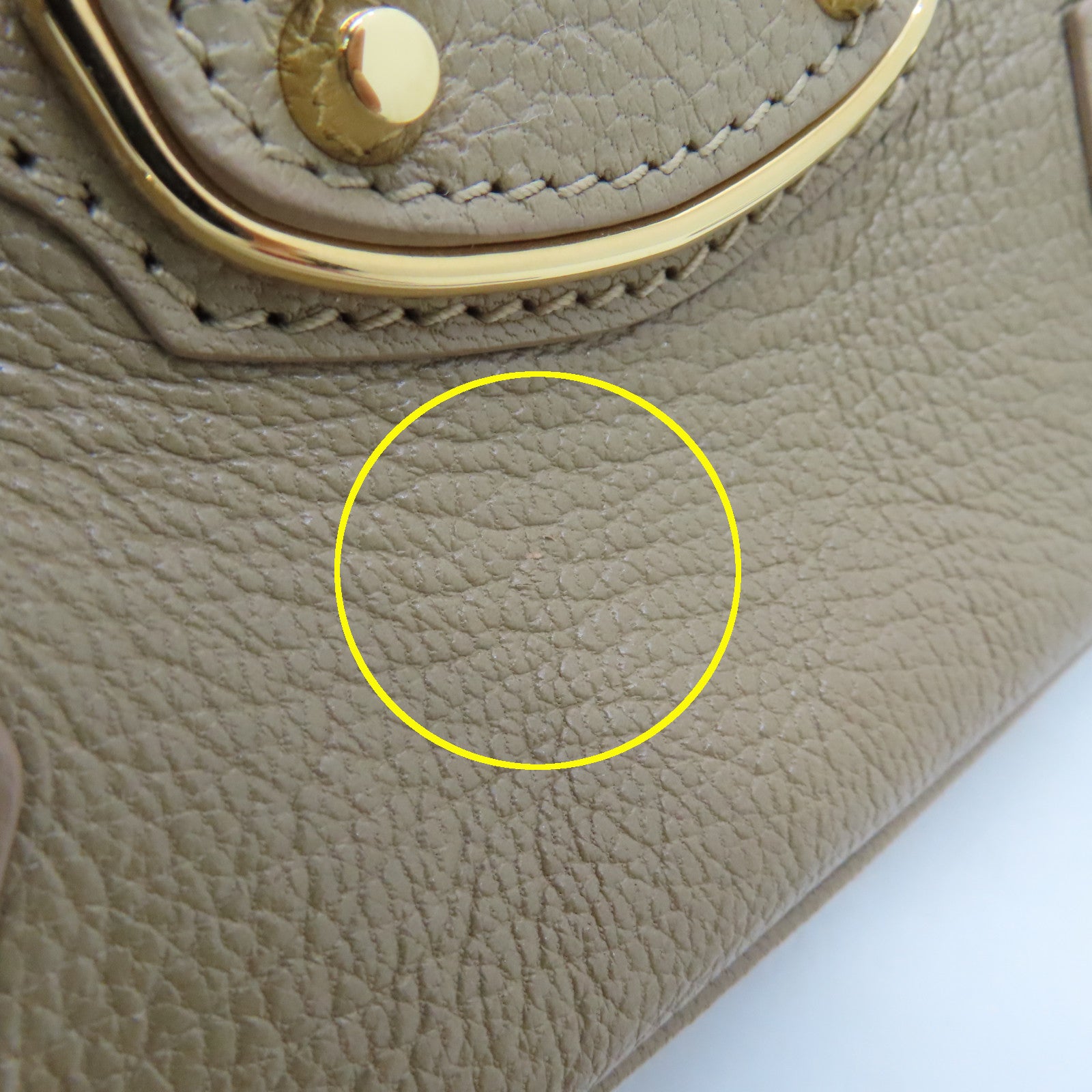 BALENCIAGA 牛皮皮革Nano City金扣手挽肩背两用袋杏色