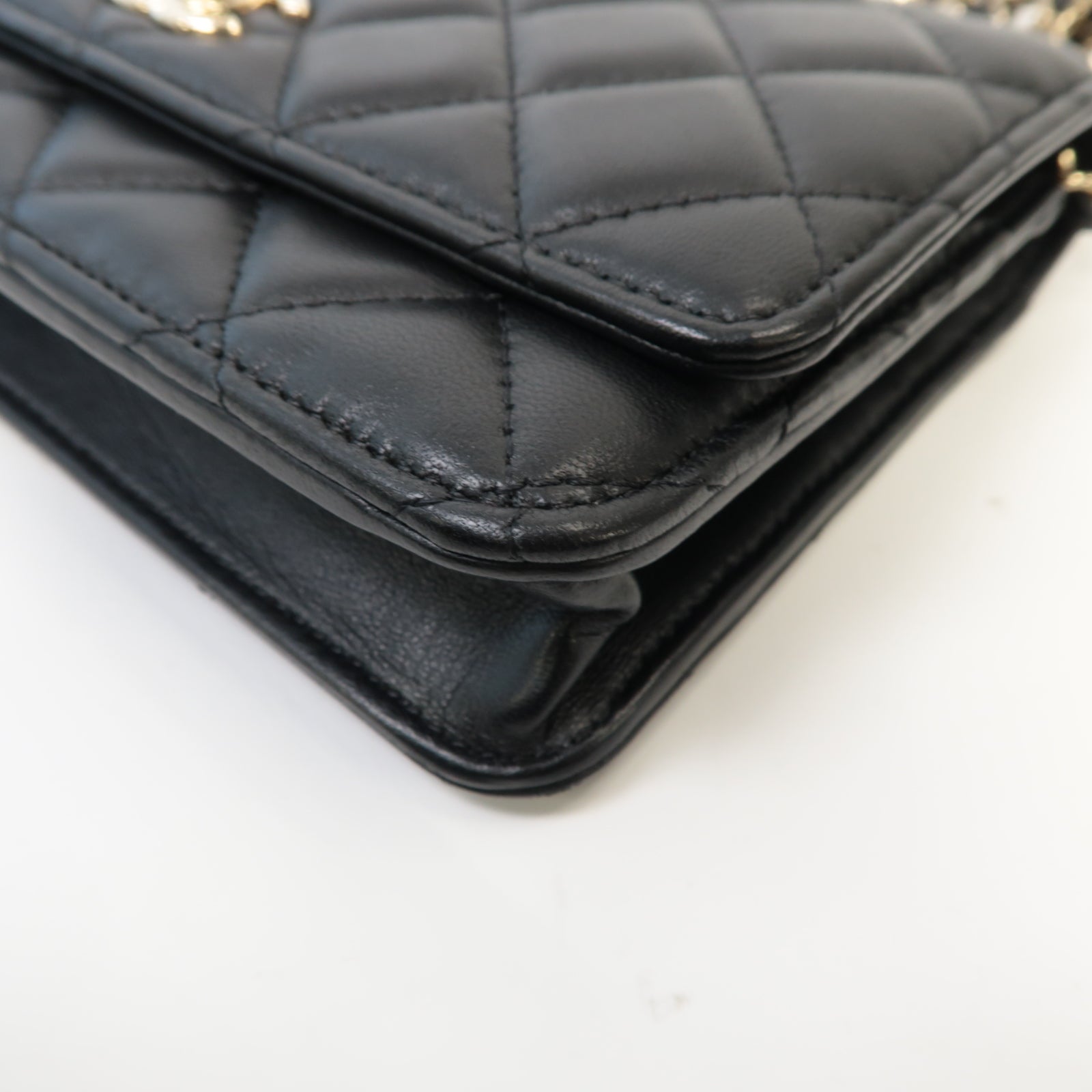CHANEL 菱格羊皮皮革Wallet On Chain金扣鏈帶肩背袋黑色