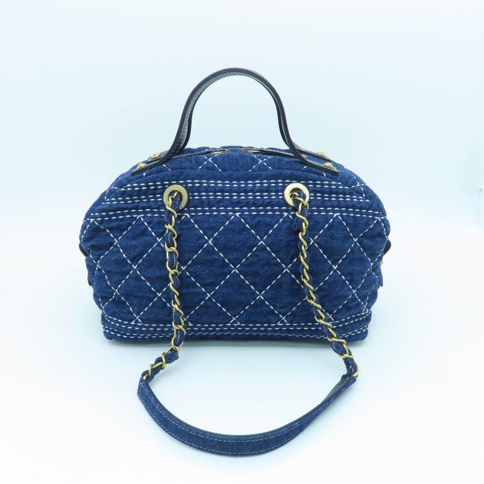 CHANEL denim Bowling Bag gold buckle shoulder shoulder bag blue