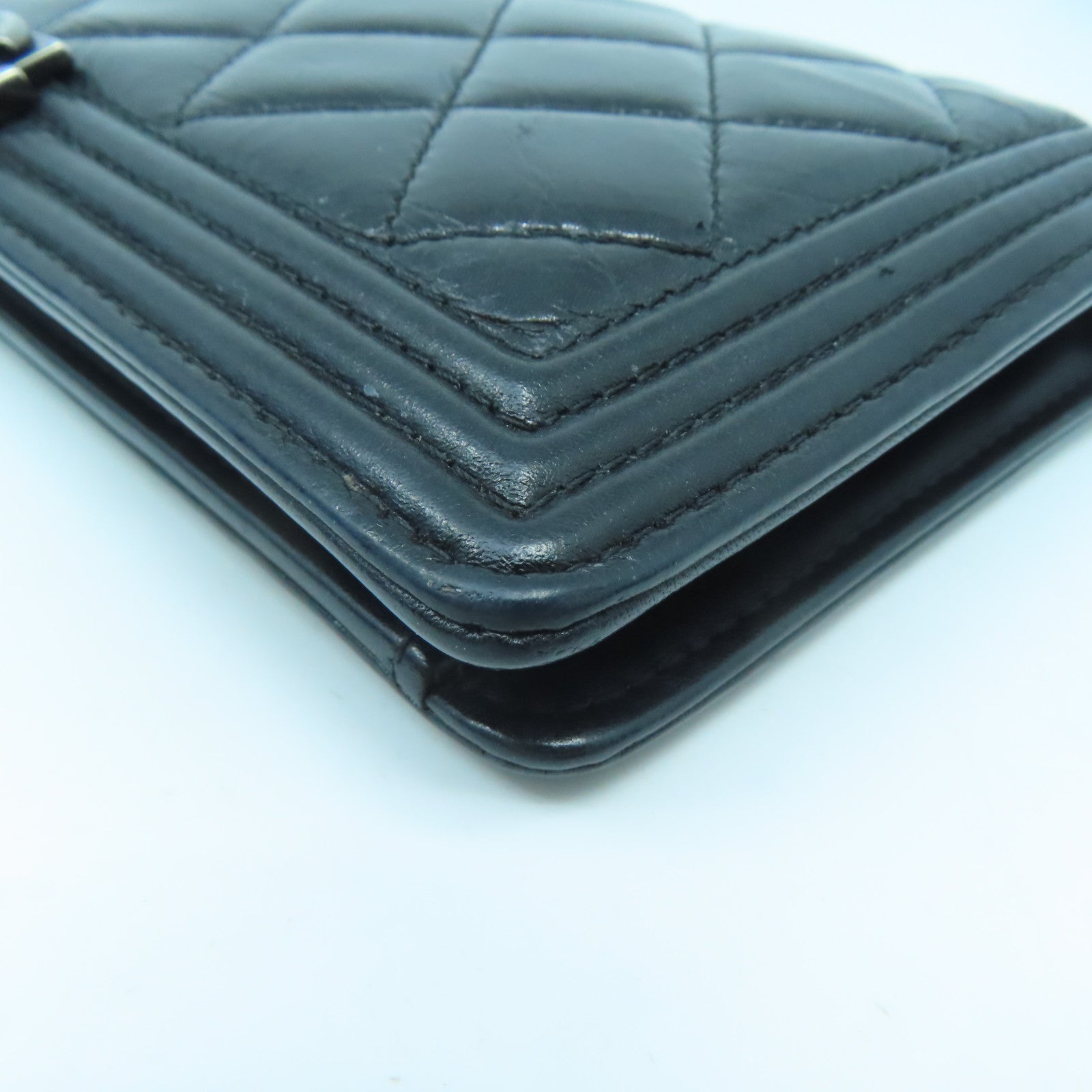 CHANEL diamond patent leather Boy Long Wallet silver buckle long wallet black
