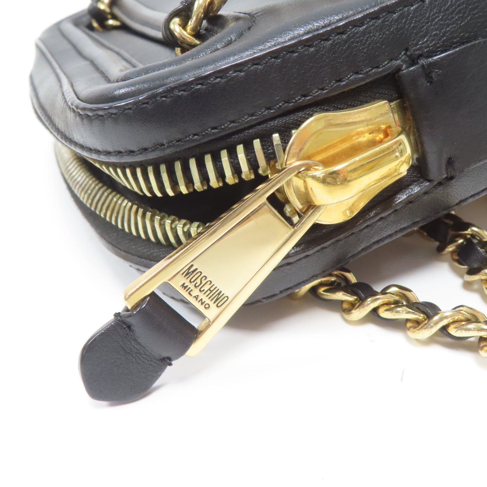 MOSCHINO 牛皮皮革Chain Shoulder金扣鏈帶肩背袋黑色