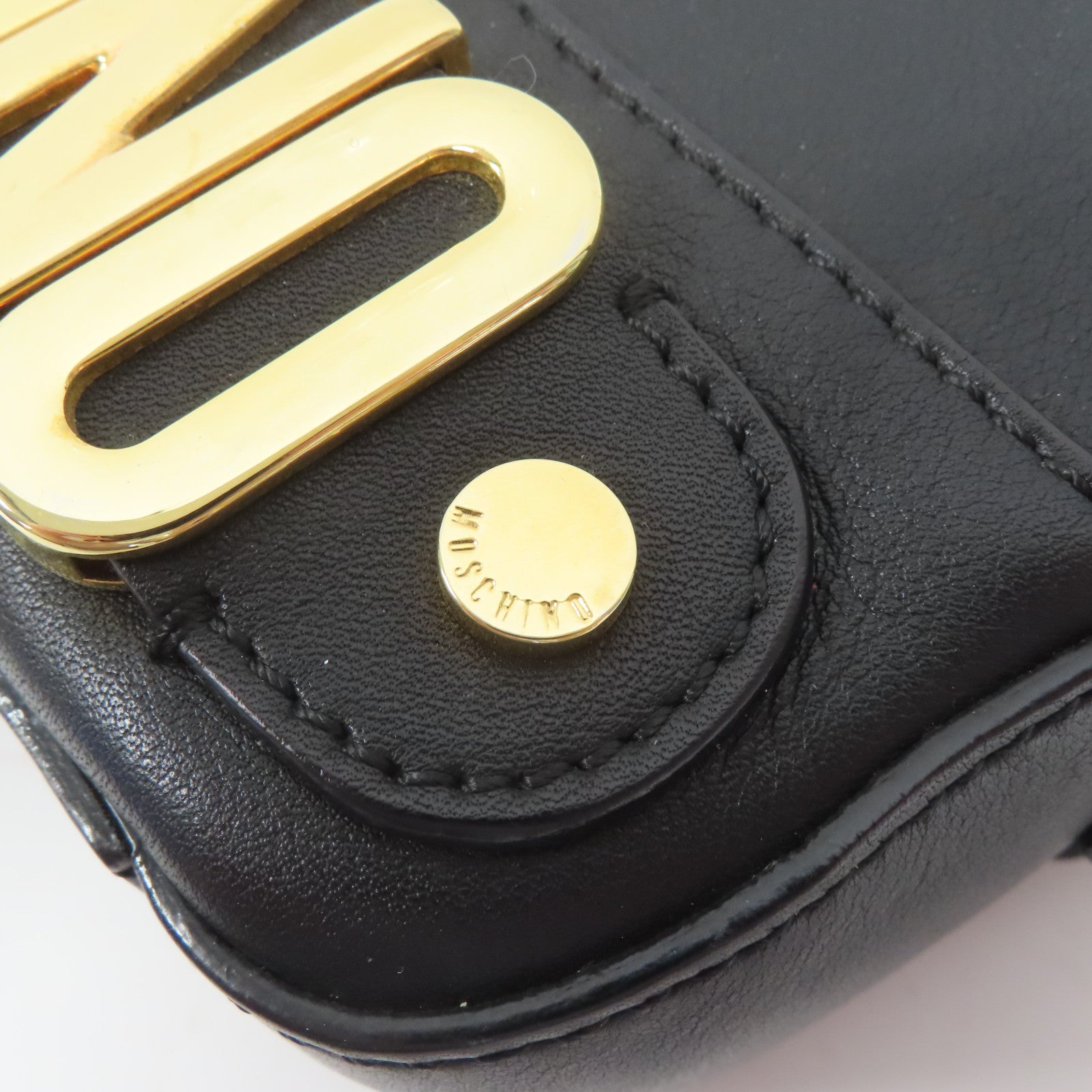 MOSCHINO 牛皮皮革Chain Shoulder金扣鏈帶肩背袋黑色