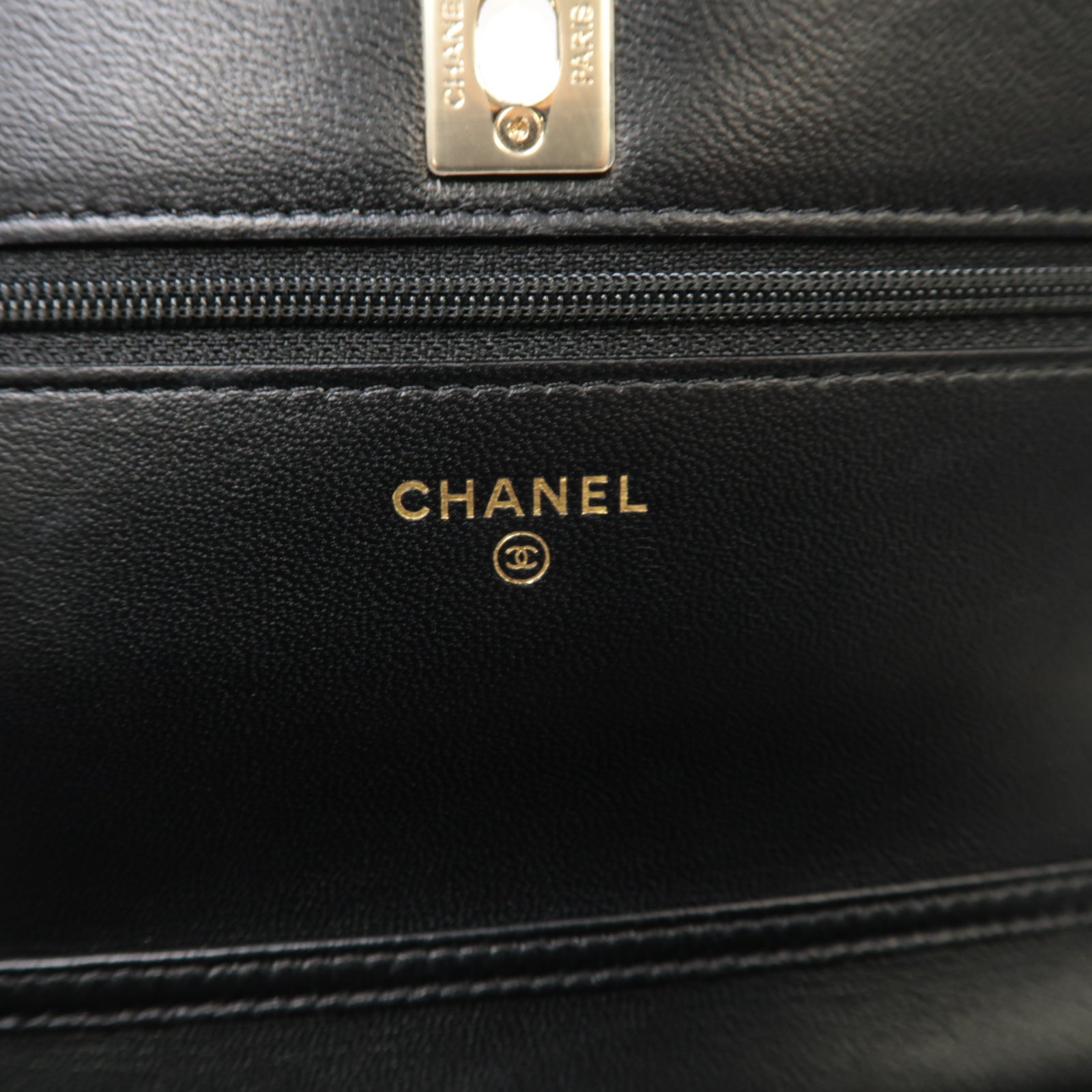 CHANEL 菱格羊皮皮革Wallet On Chain金扣鏈帶肩背袋黑色