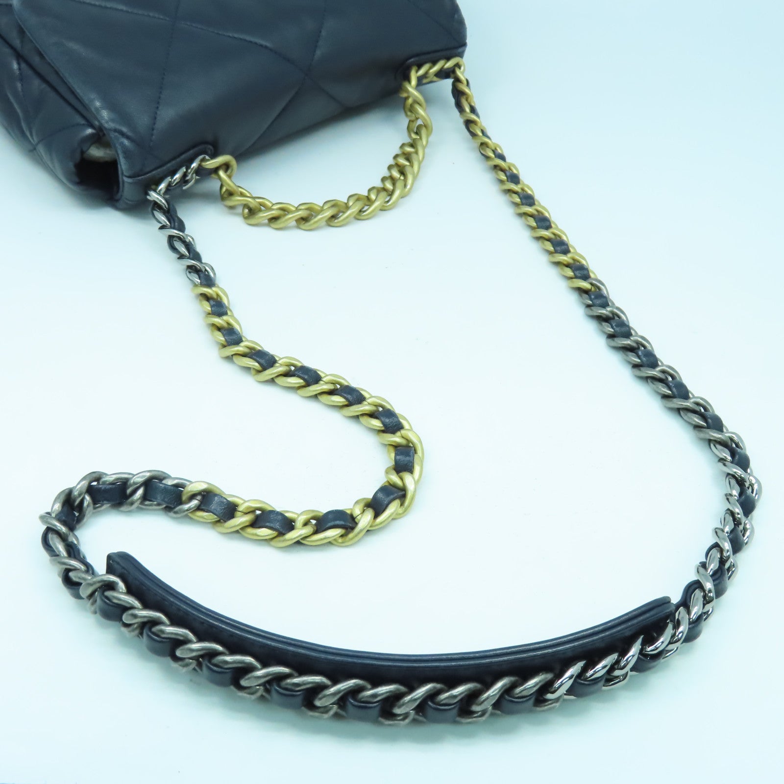 CHANEL 菱格羊皮皮革Chanel 19 Small金扣手挽肩背兩用袋深藍色