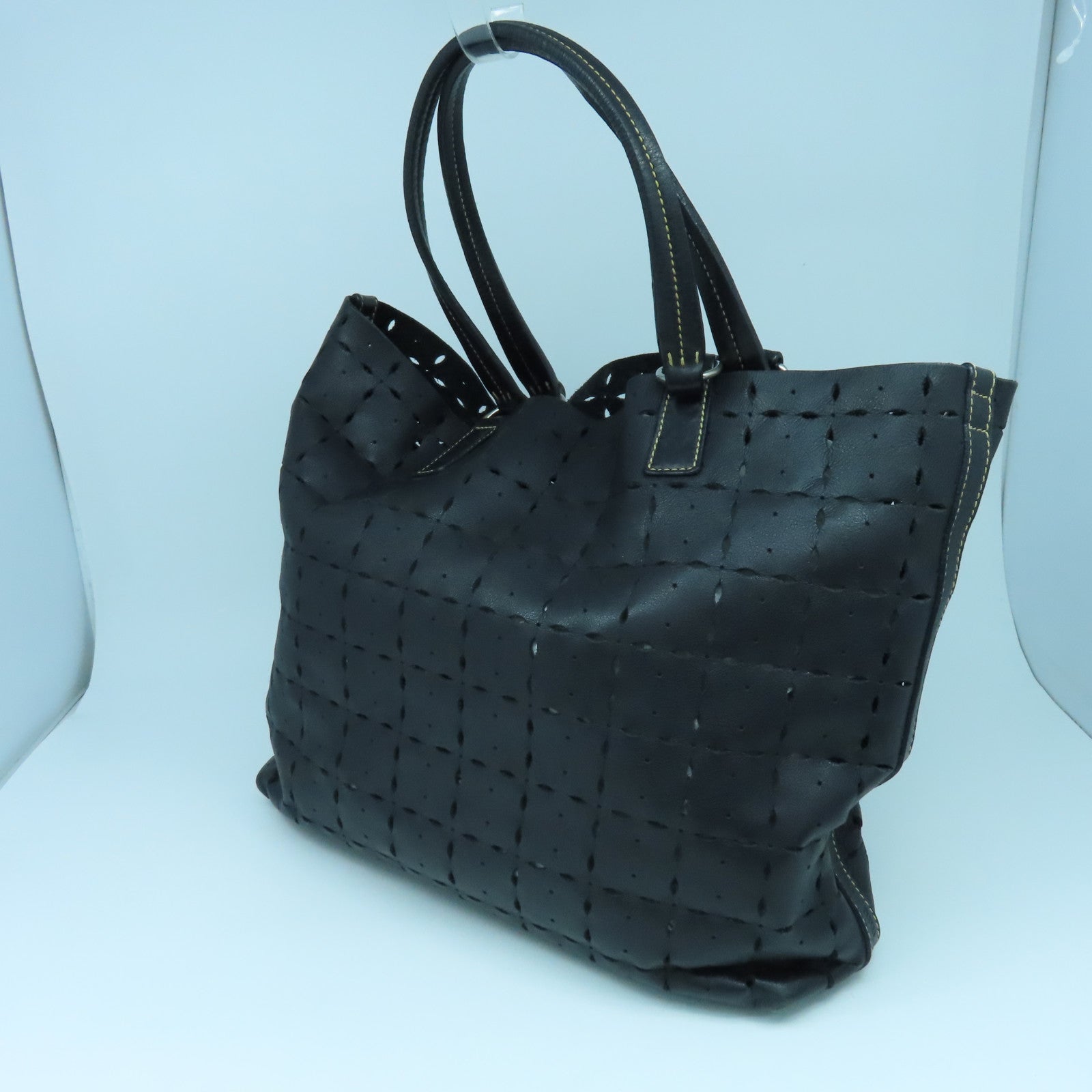 Miu Miu 牛皮皮革Tote Bag銀扣手挽袋黑色