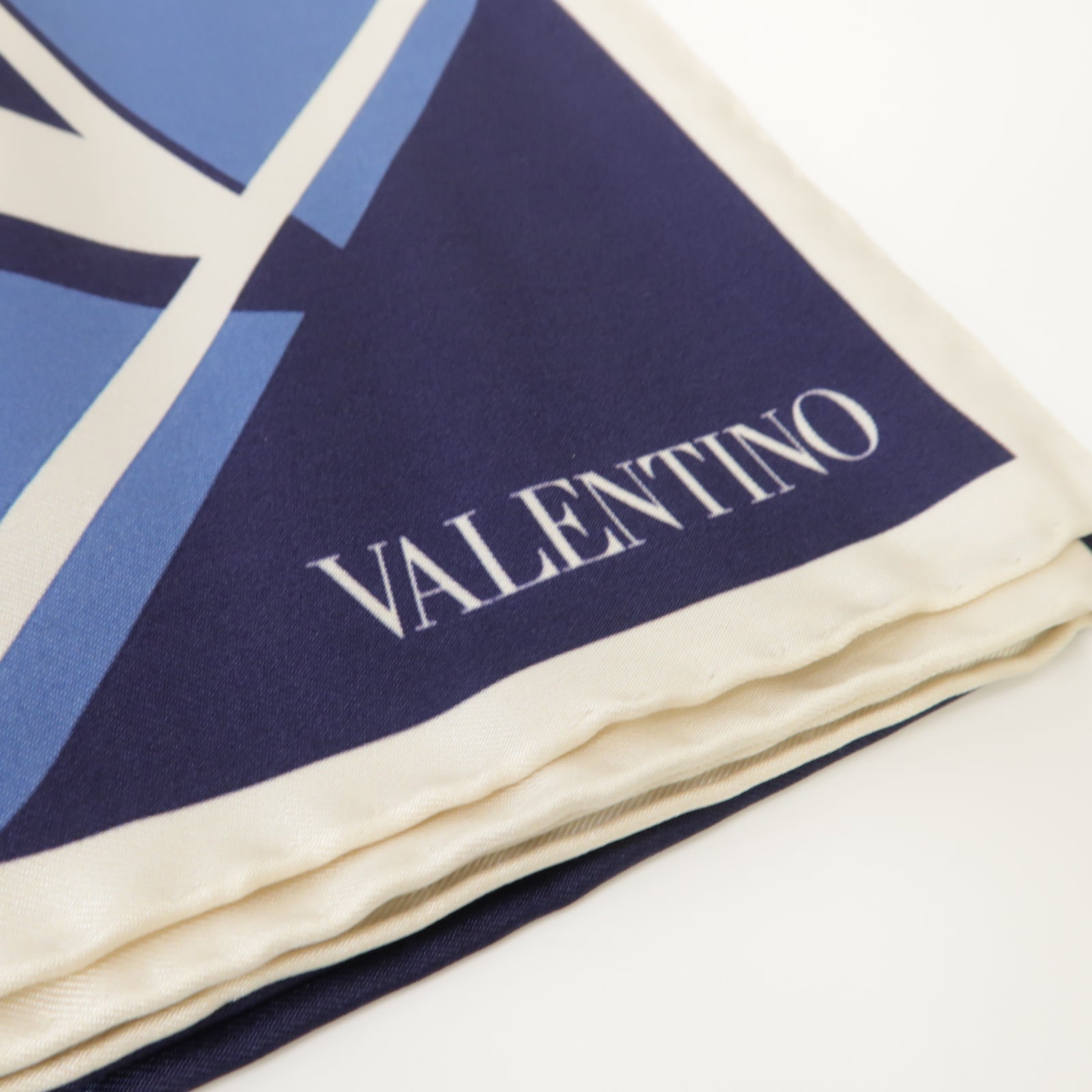 Valentino 絲質Scarf絲巾深藍色/白色