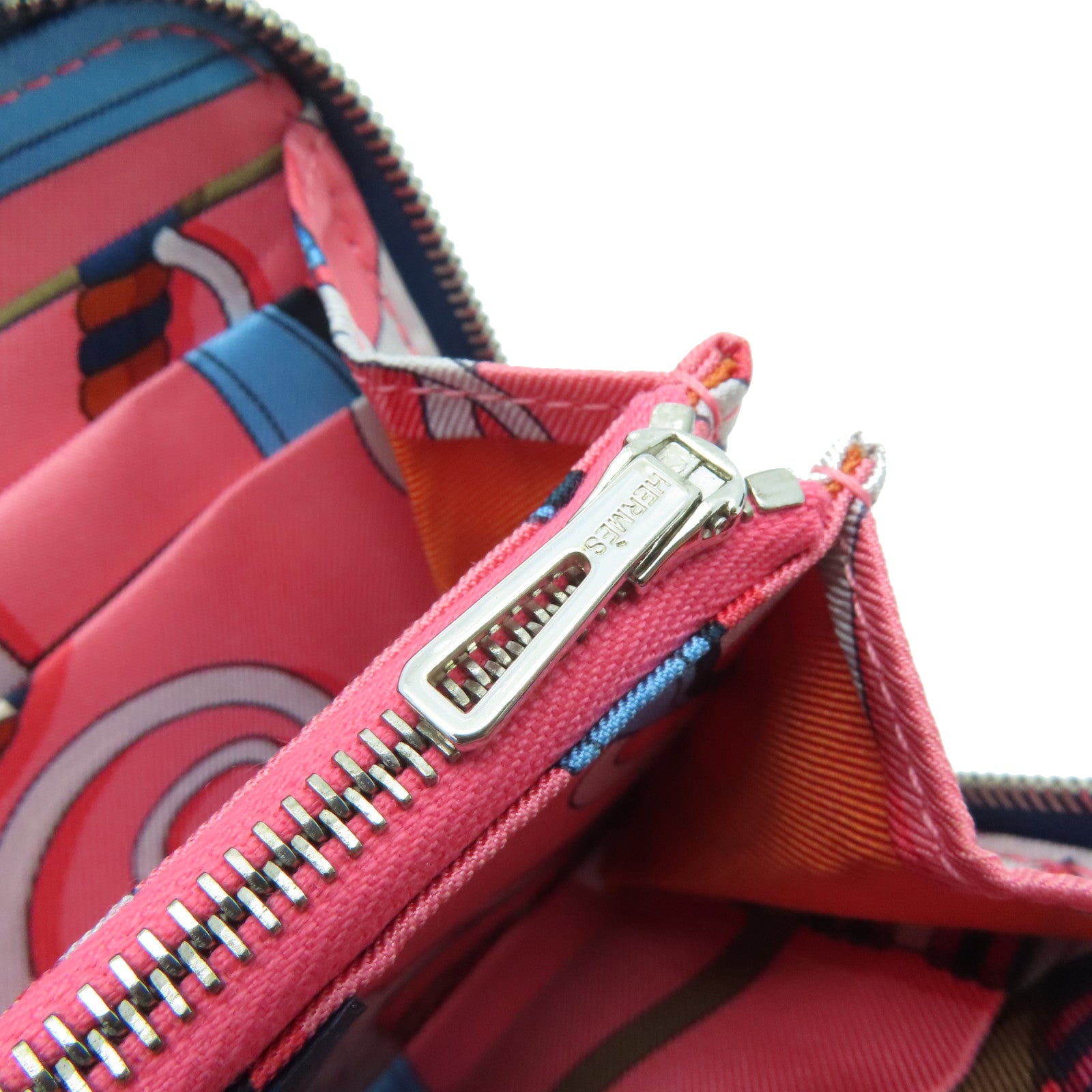 HERMES 【激減優惠】Epsom皮革Silk‘in Compact Wallet拉鏈錢包藍色