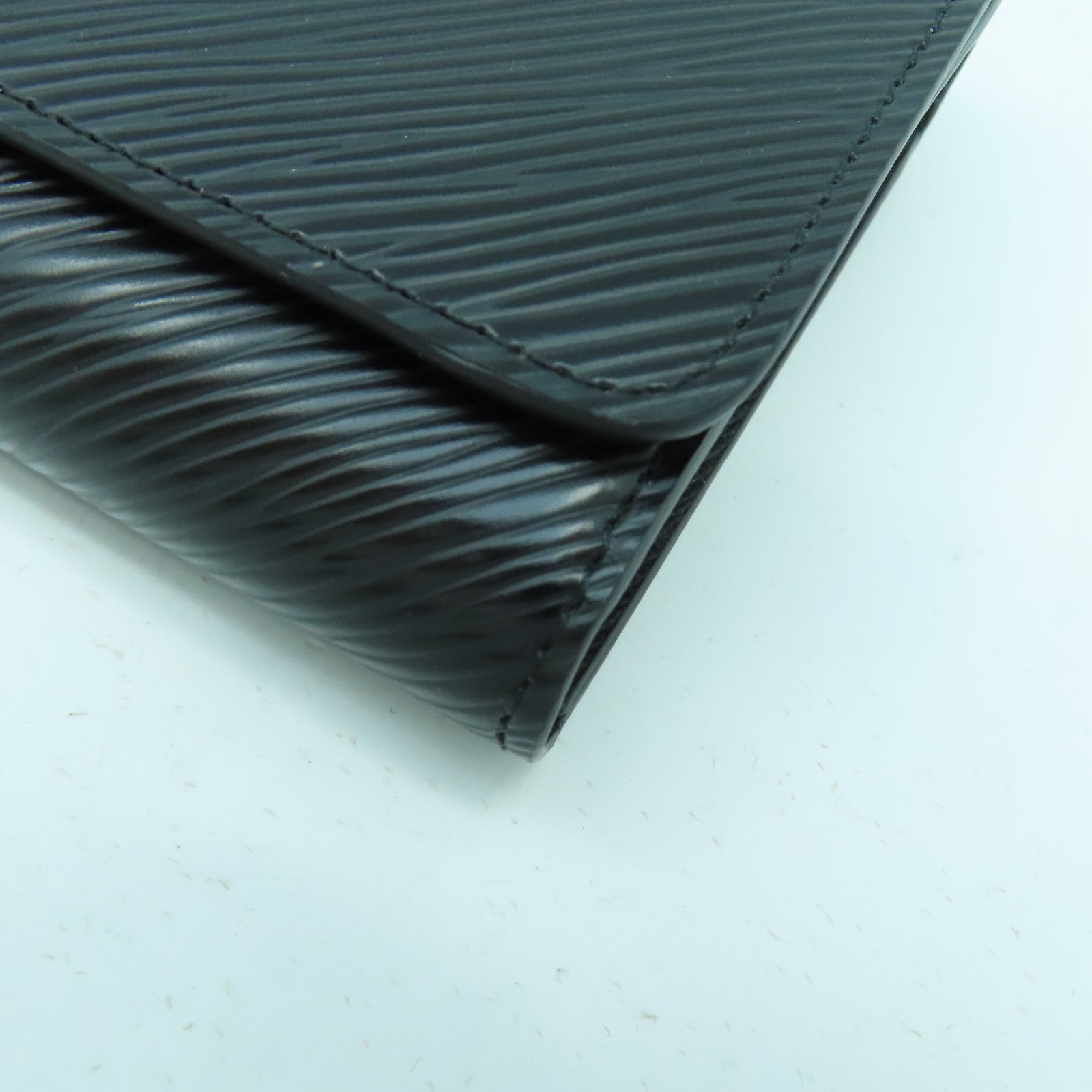 LOUIS VUITTON Epi皮革Twist Long Wallet金扣長錢包黑色