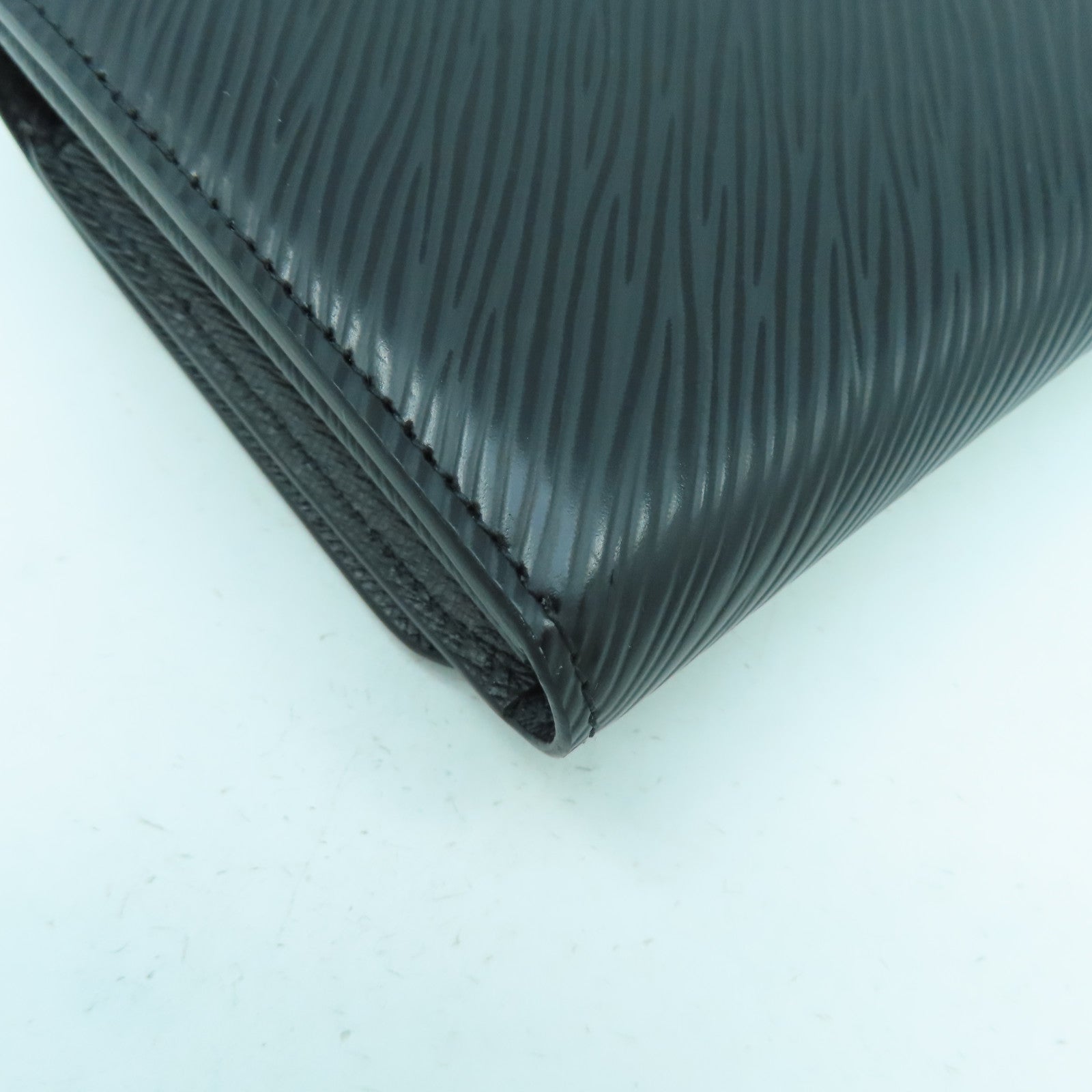 LOUIS VUITTON Epi皮革Twist Long Wallet金扣長錢包黑色
