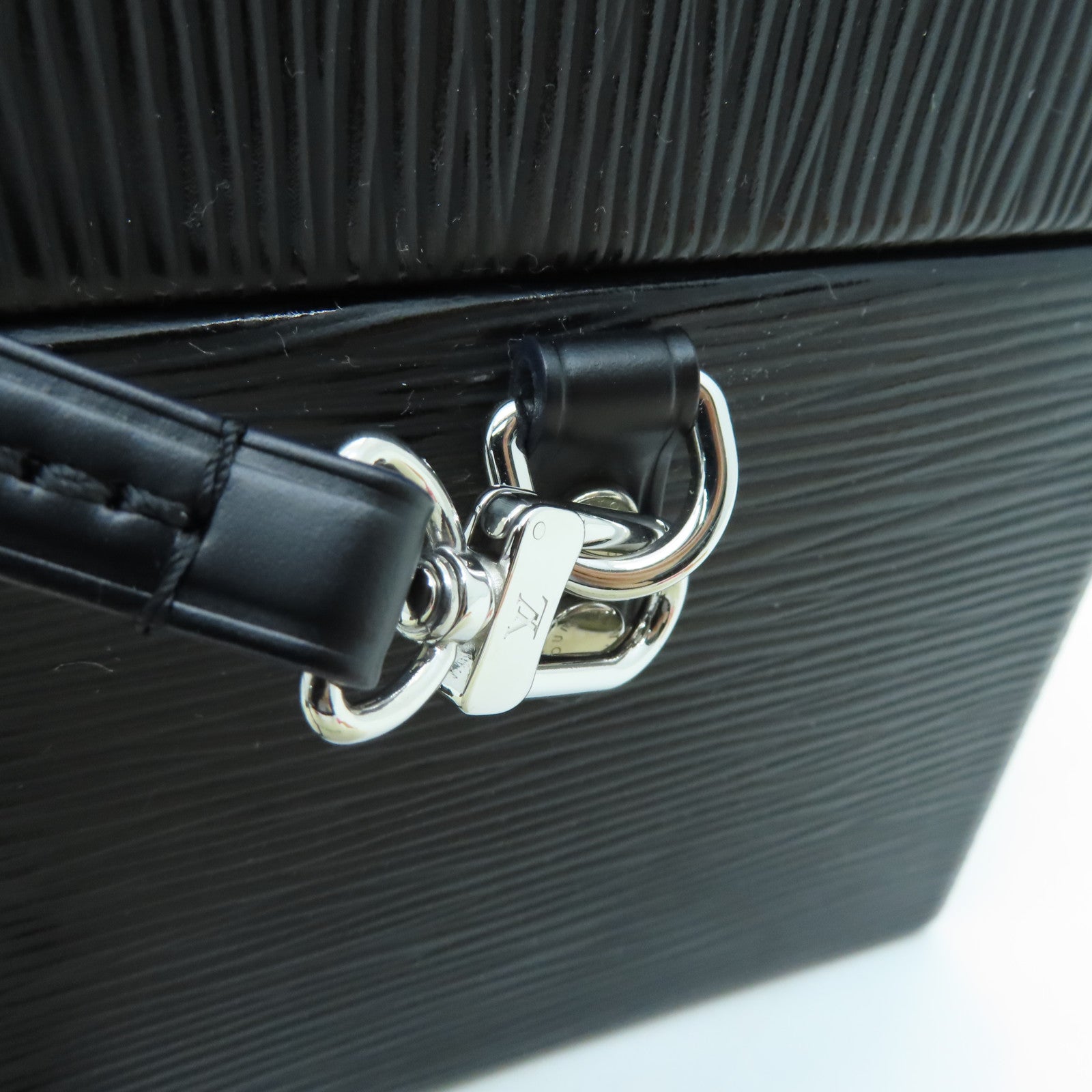 LOUIS VUITTON Epi Bleecker Box Silver Buckle Handle Shoulder Backpack Black