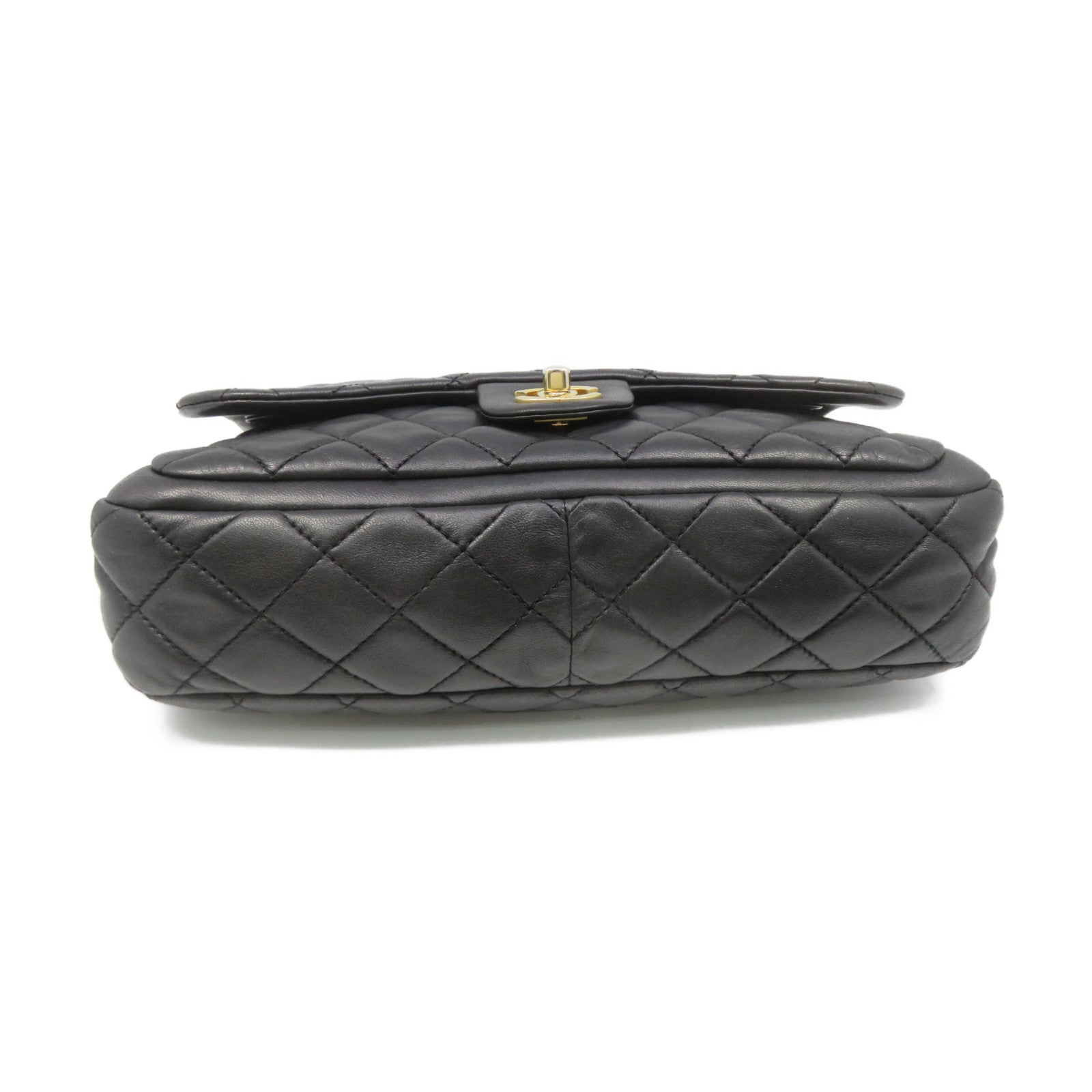 CHANEL rhombic sheepskin leather Chain Shoulder Bag gold buckle chain shoulder bag black