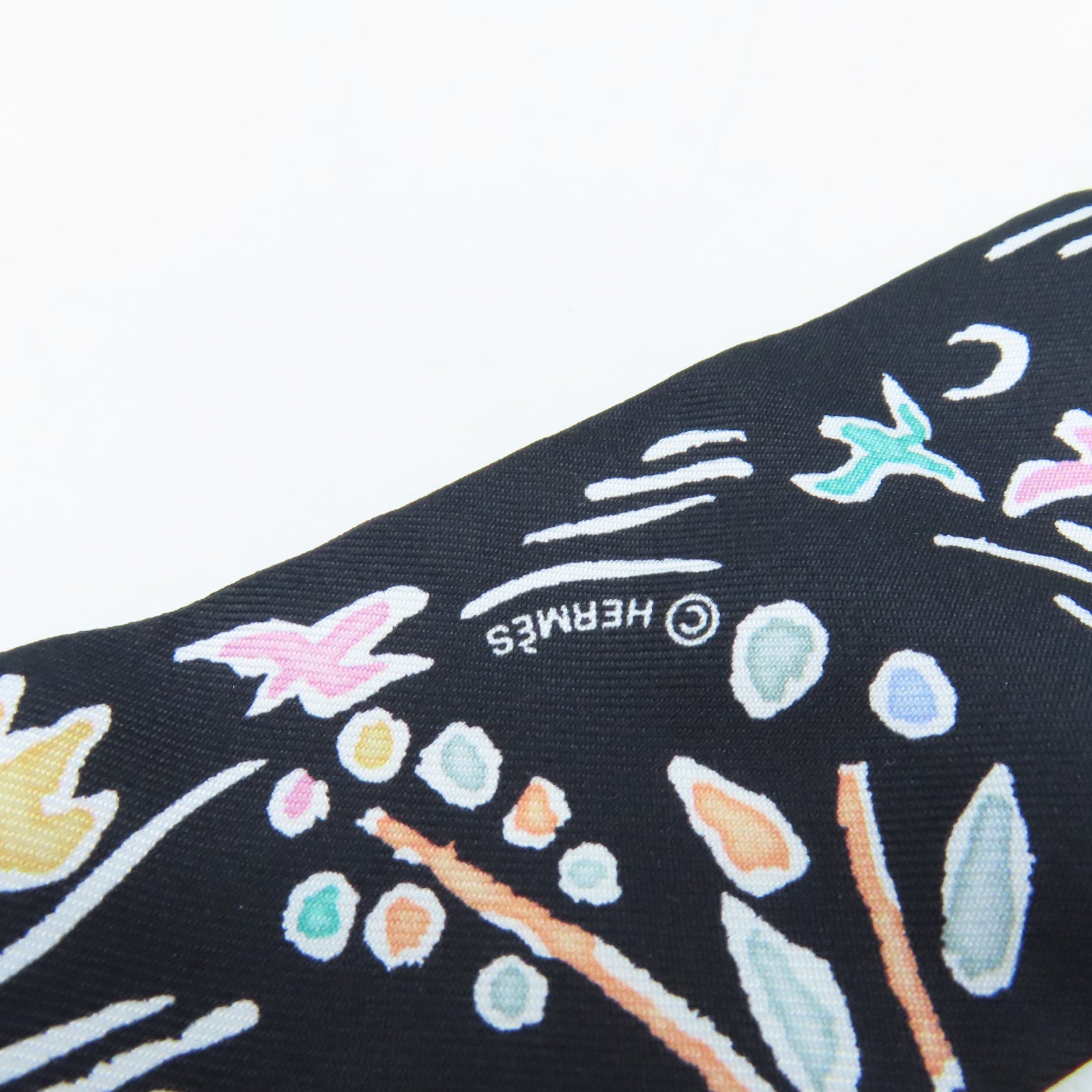 HERMES 【激減優惠】絲質Twilly Scarf絲巾黑色/淺藍色/彩色