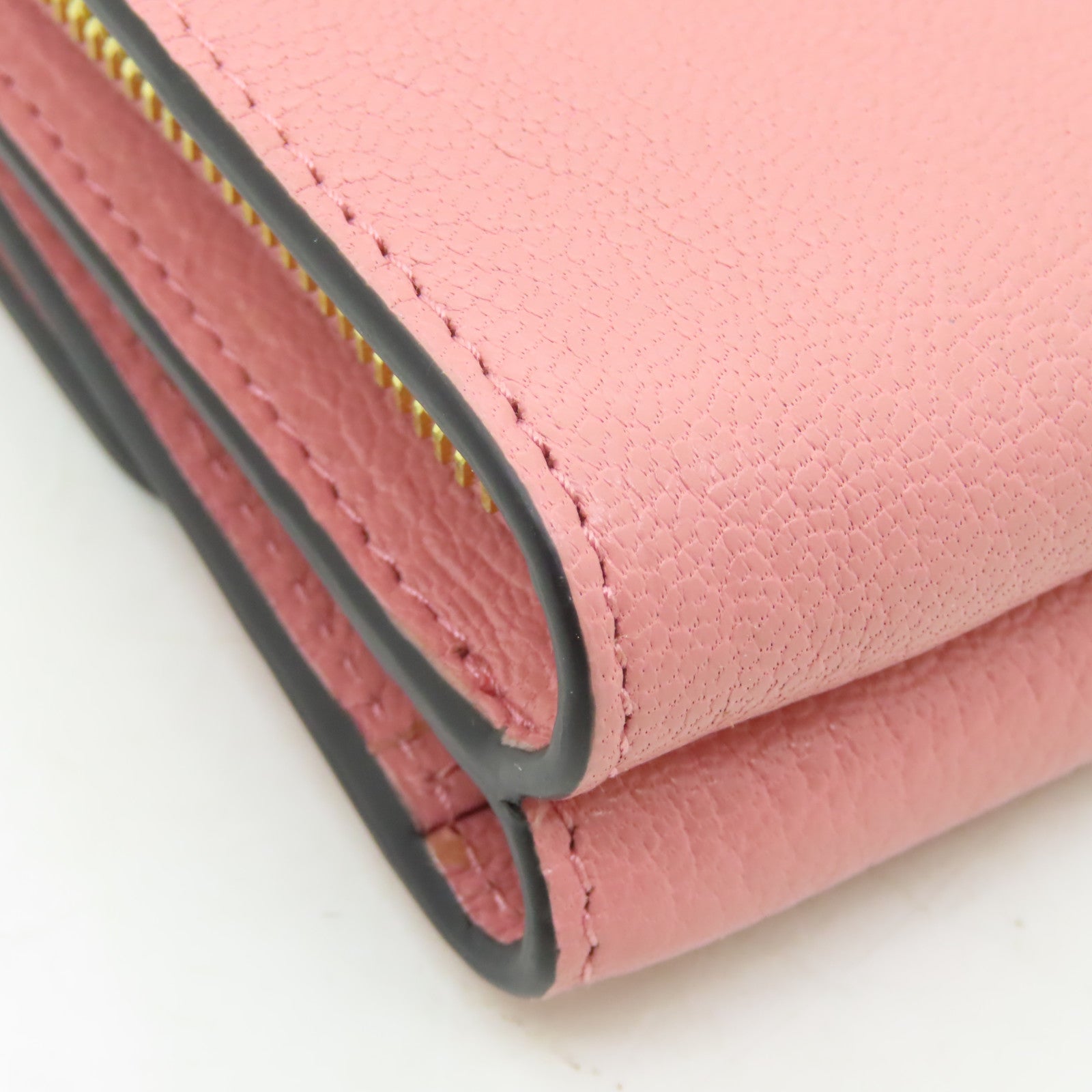 Miu Miu 牛皮皮革Wallet金扣錢包粉紅色