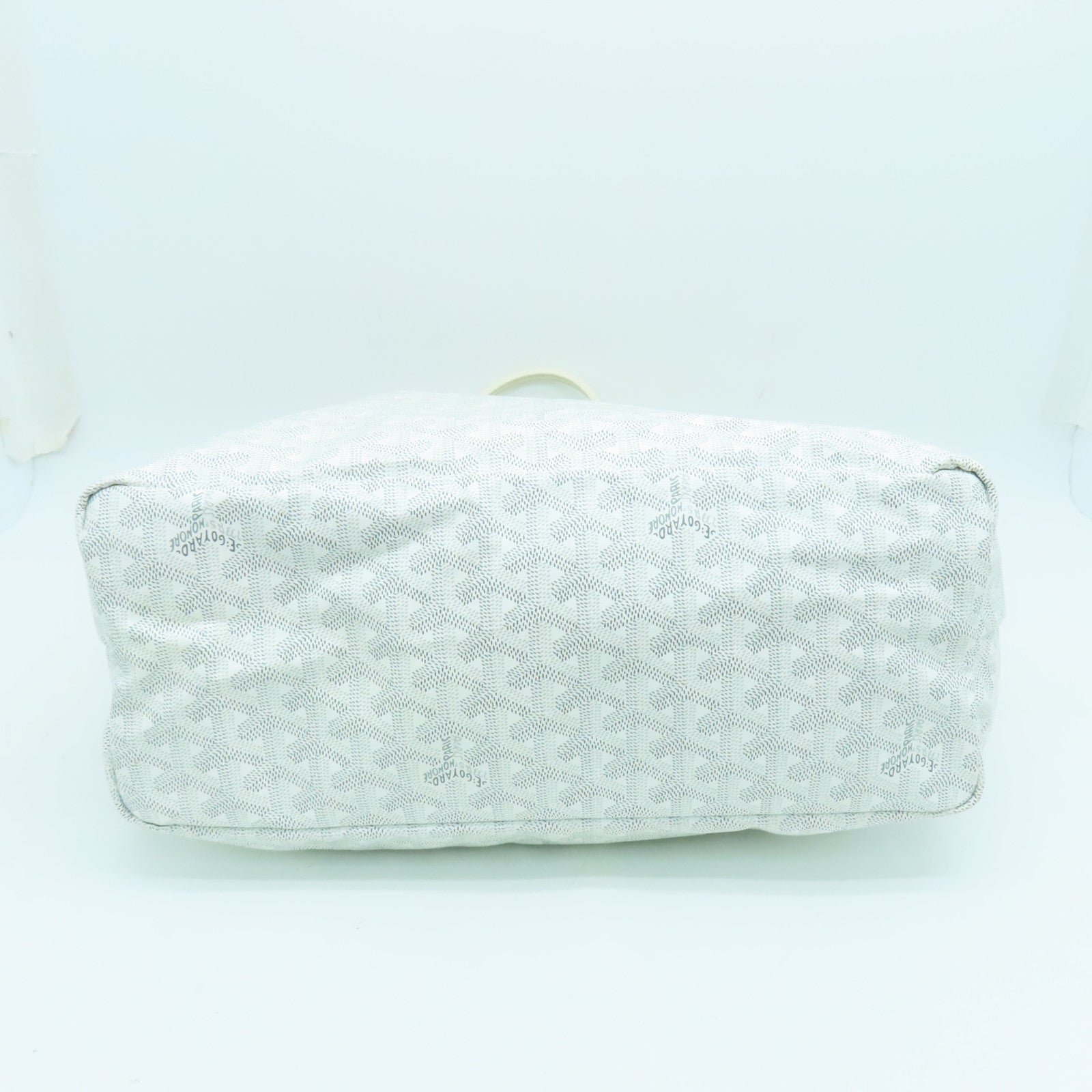 GOYARD 塗層帆布Saint Louis PM銀扣手挽袋白色