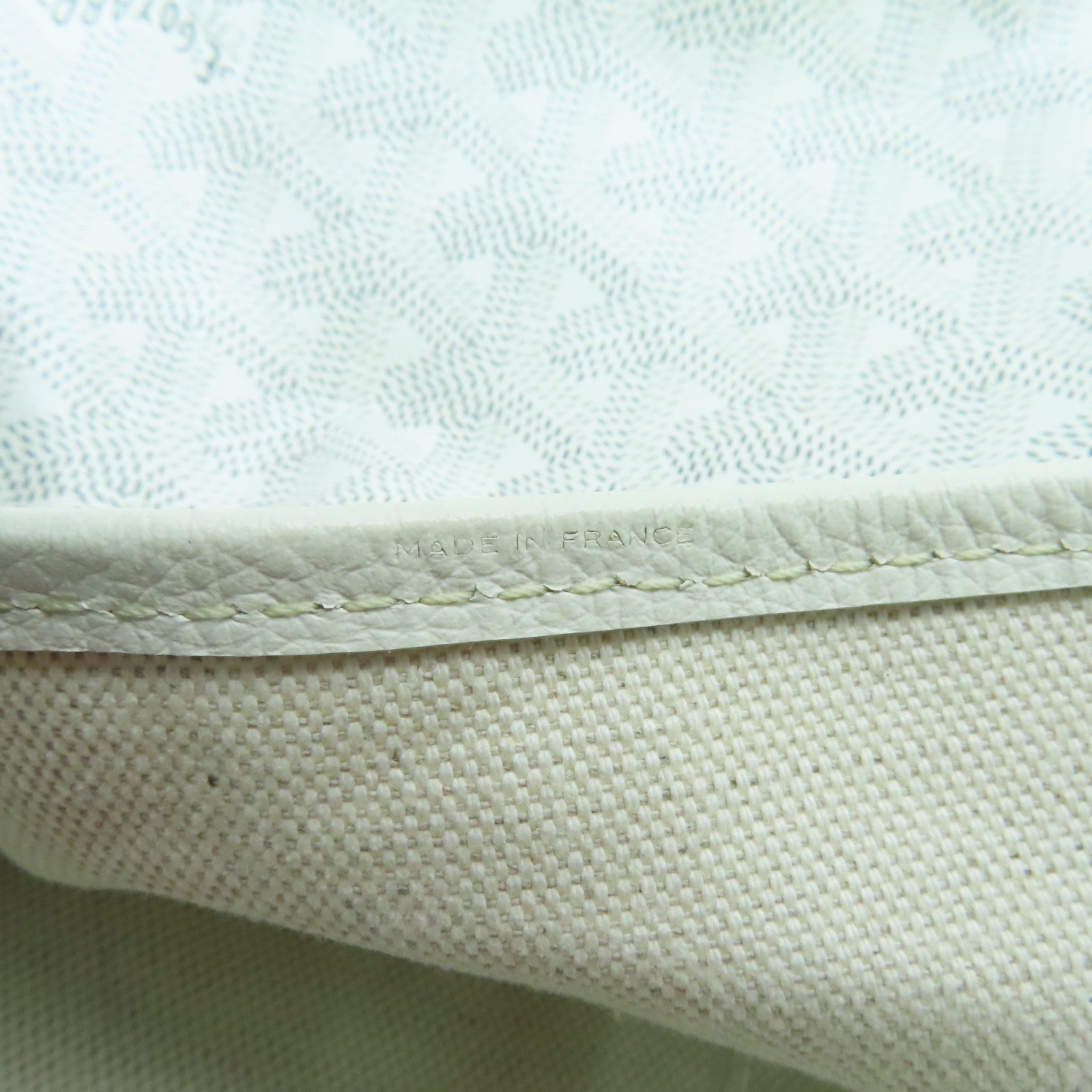 GOYARD 塗層帆布Saint Louis PM銀扣手挽袋白色