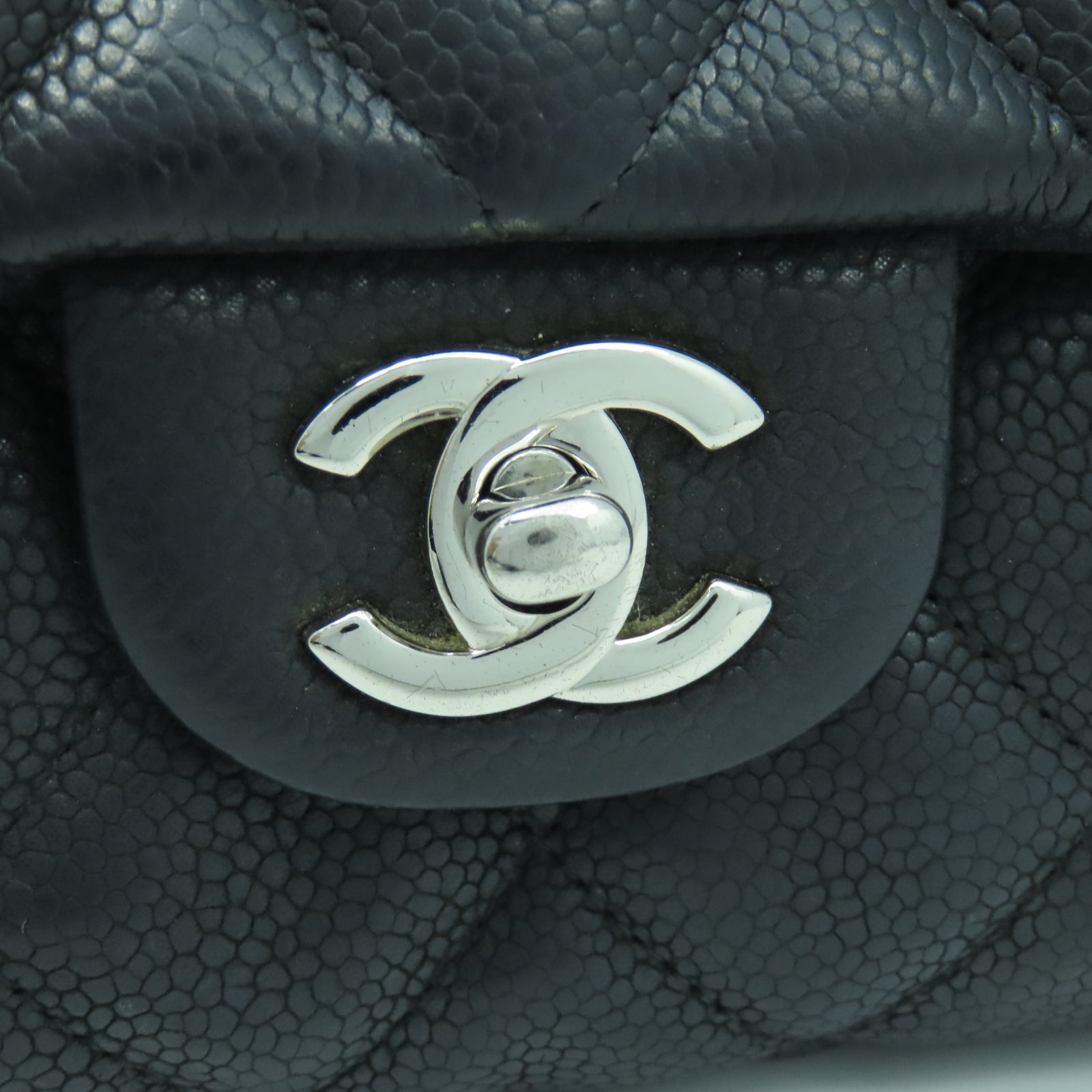 CHANEL 菱格Caviar皮革Chain Shoulder銀扣鏈帶肩背袋黑色