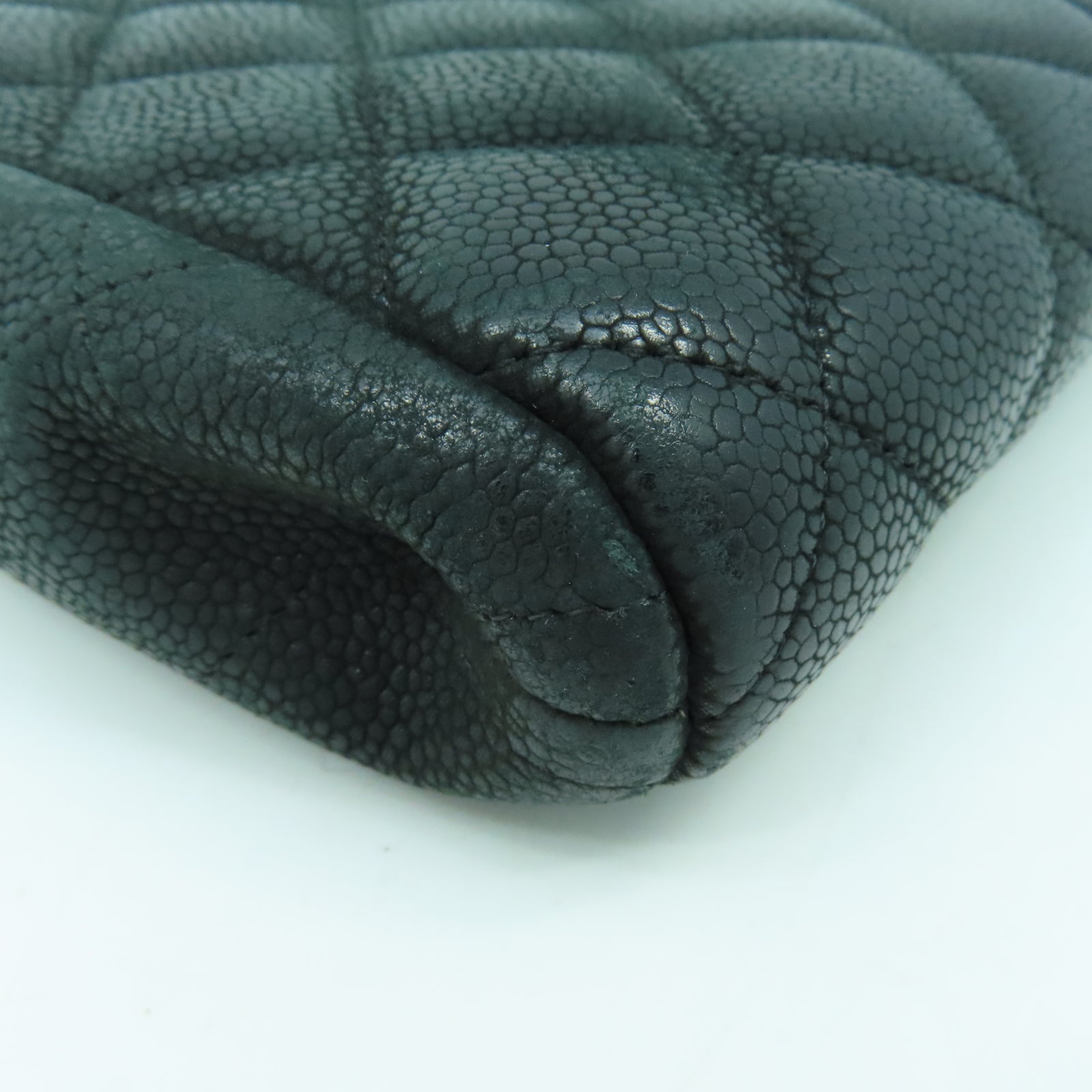 CHANEL 菱格Caviar皮革Chain Shoulder銀扣鏈帶肩背袋黑色