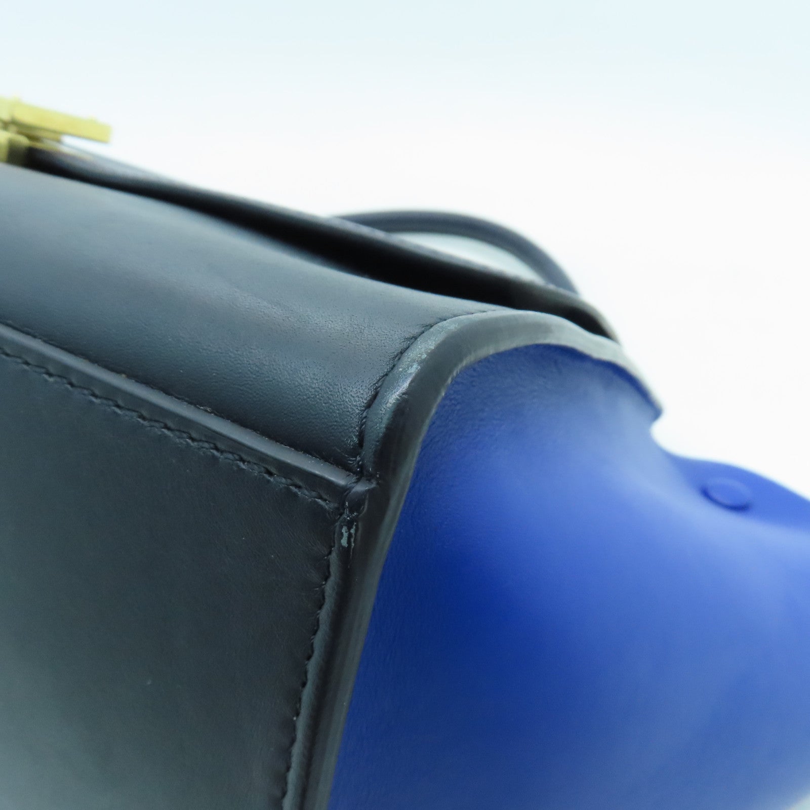 CELINE cowhide leather Trapeze gold buckle handle shoulder bag blue