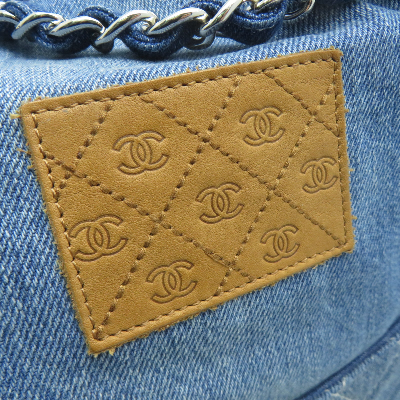 CHANEL 牛仔布Chain Shoulder銀扣鏈帶肩背袋藍色