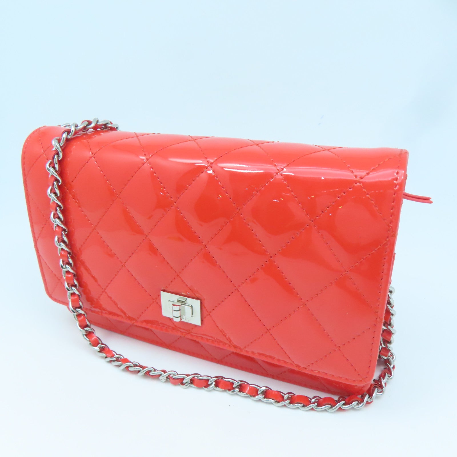 CHANEL Rhombus Patent Leather Wallet On Chain Silver Buckle Chain Shoulder Bag Red