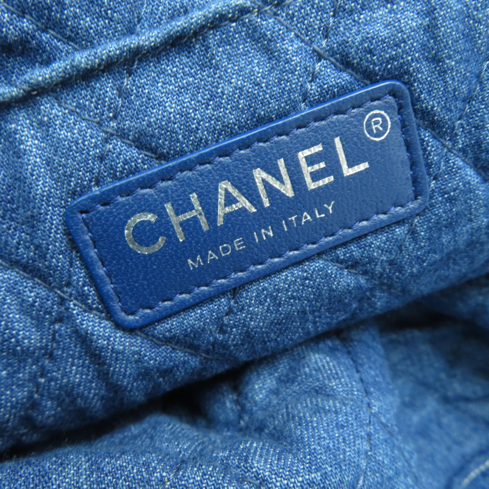 CHANEL 牛仔布Chain Shoulder銀扣鏈帶肩背袋藍色