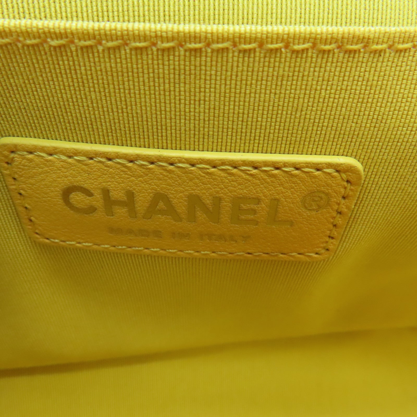 CHANEL 菱格牛皮皮革Boy Chanel金扣鏈帶肩背袋黃色