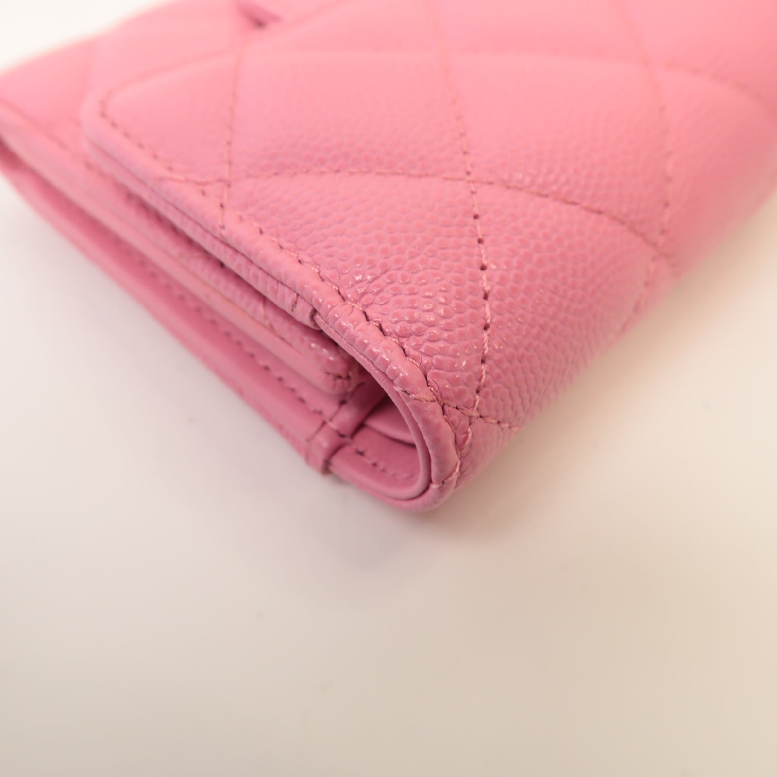 CHANEL 菱格Caviar皮革Classic Wallet金扣錢包粉紅色