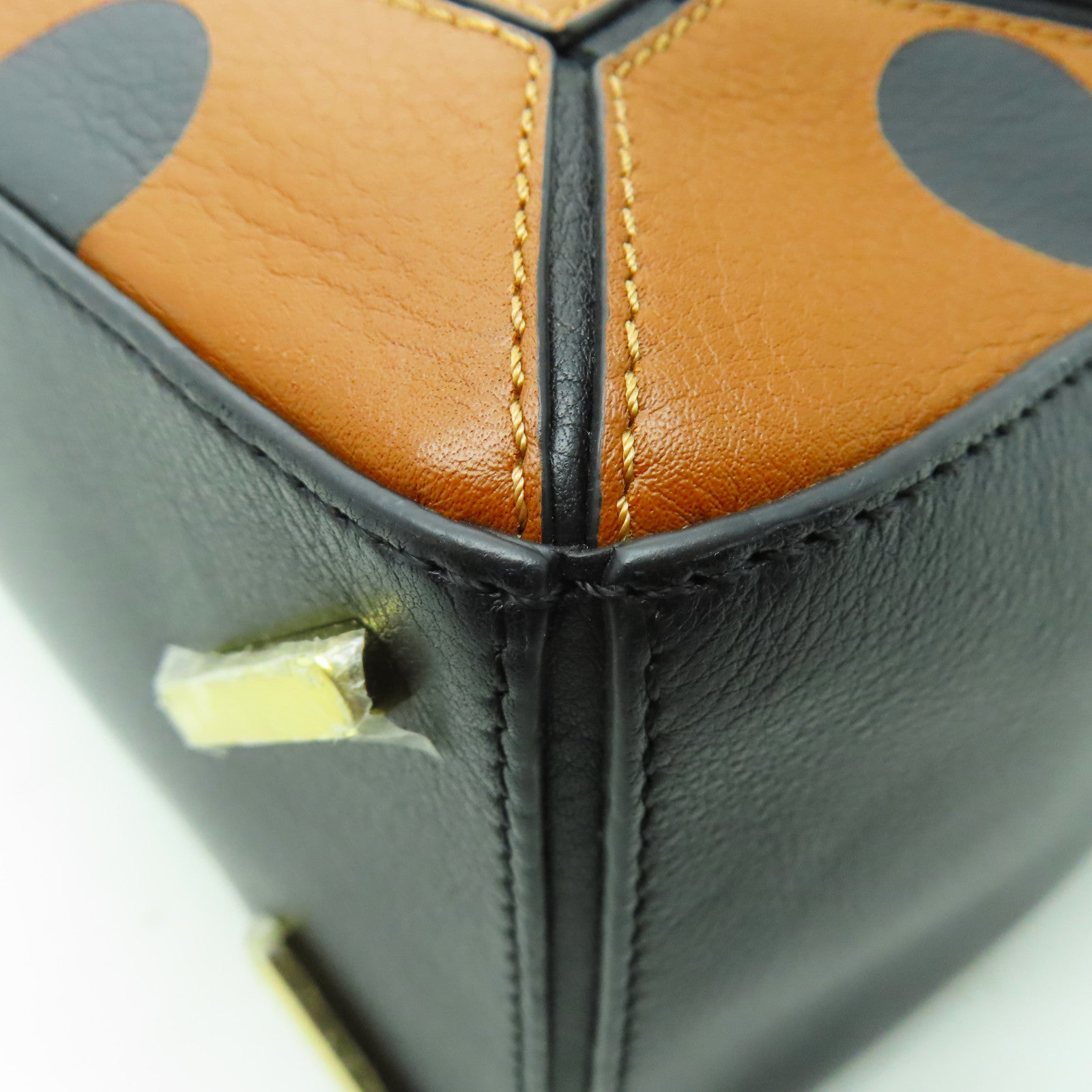 LOEWE 牛皮皮革Puzzle金扣手挽肩背兩用袋黑色/啡色
