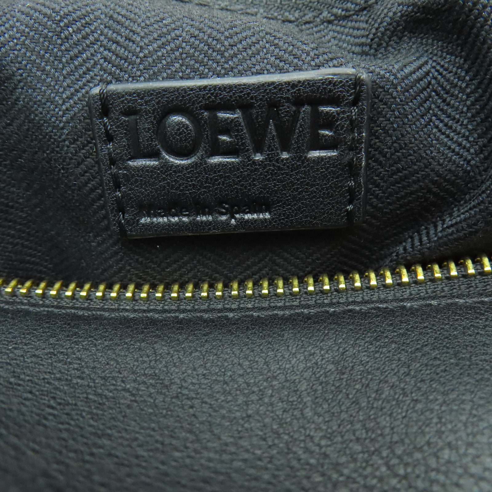 LOEWE 牛皮皮革Puzzle金扣手挽肩背兩用袋黑色/啡色