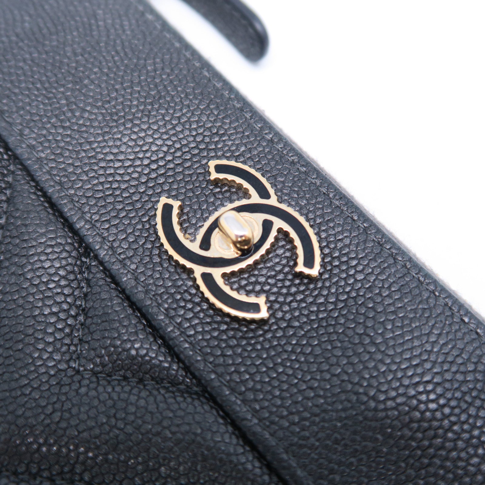 CHANEL 斜紋Caviar皮革Pouch金扣手拿包灰色