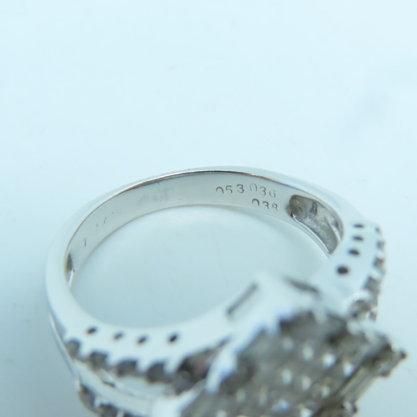 JEWELRY 18K White Gold Diamond Ring US#5.75