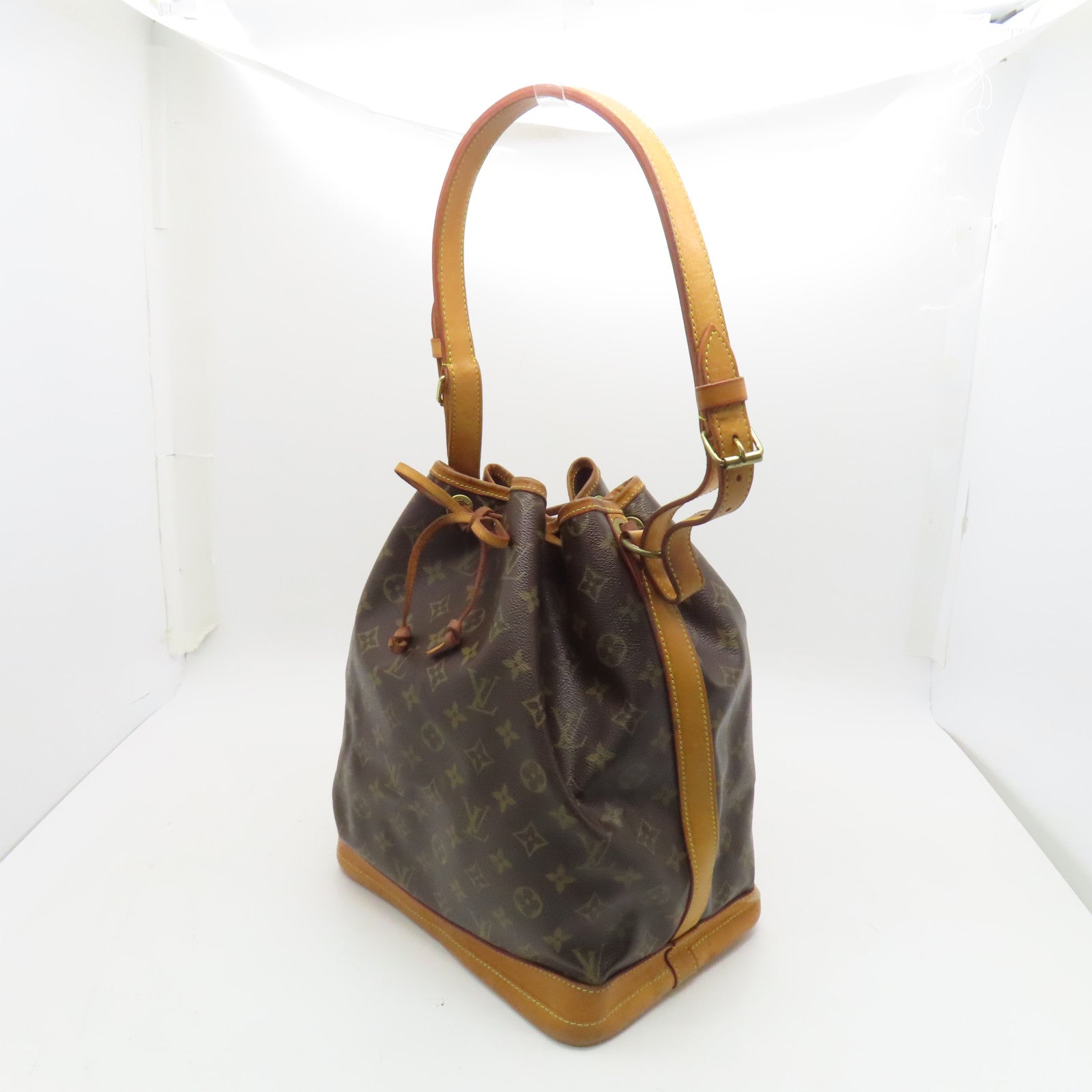 LOUIS VUITTON 【激減優惠】Monogram Noe金扣肩背袋啡色