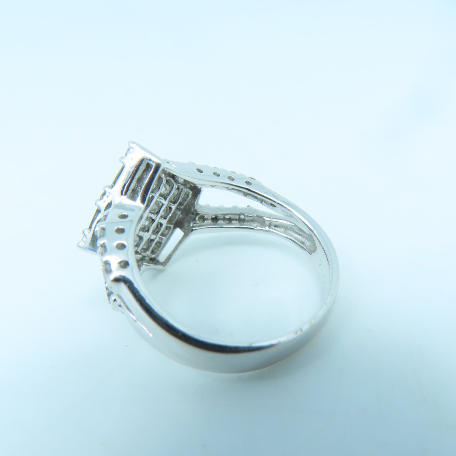 JEWELRY 18K White Gold Diamond Ring US#5.75
